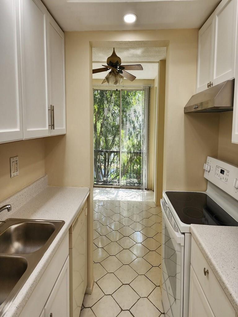 3660 Inverrary Drive 3L, Lauderhill, FL 33319, Lauderhill - Photo 2