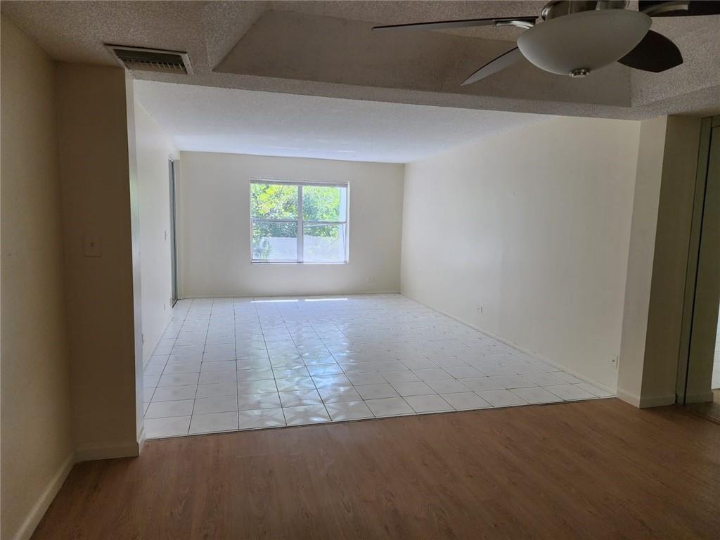 3660 Inverrary Drive 3L, Lauderhill, FL 33319, Lauderhill - Photo 5