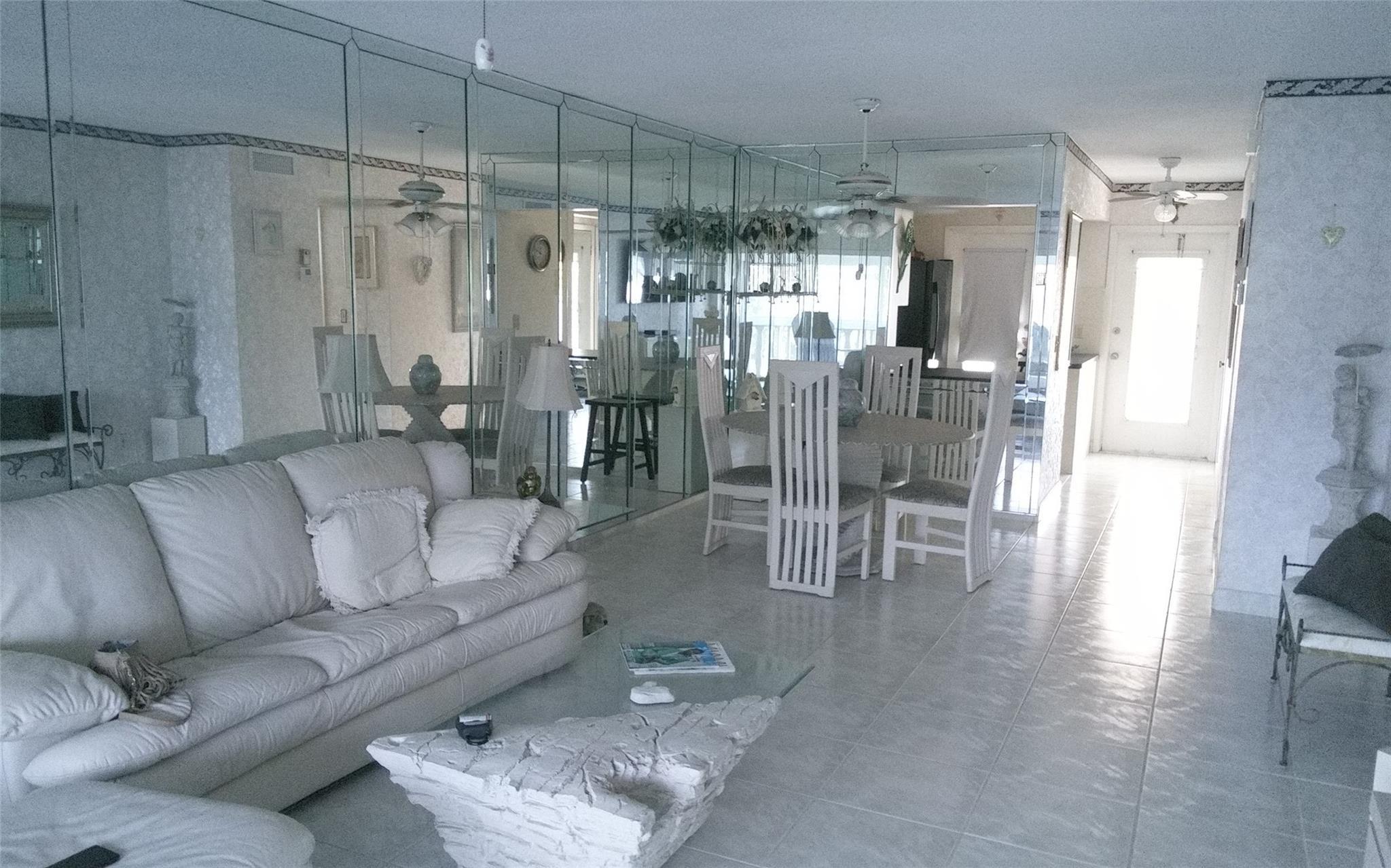 460 Paradise Isle Boulevard 301, Hallandale Beach, FL 33009, Hallandale Beach - Photo 2