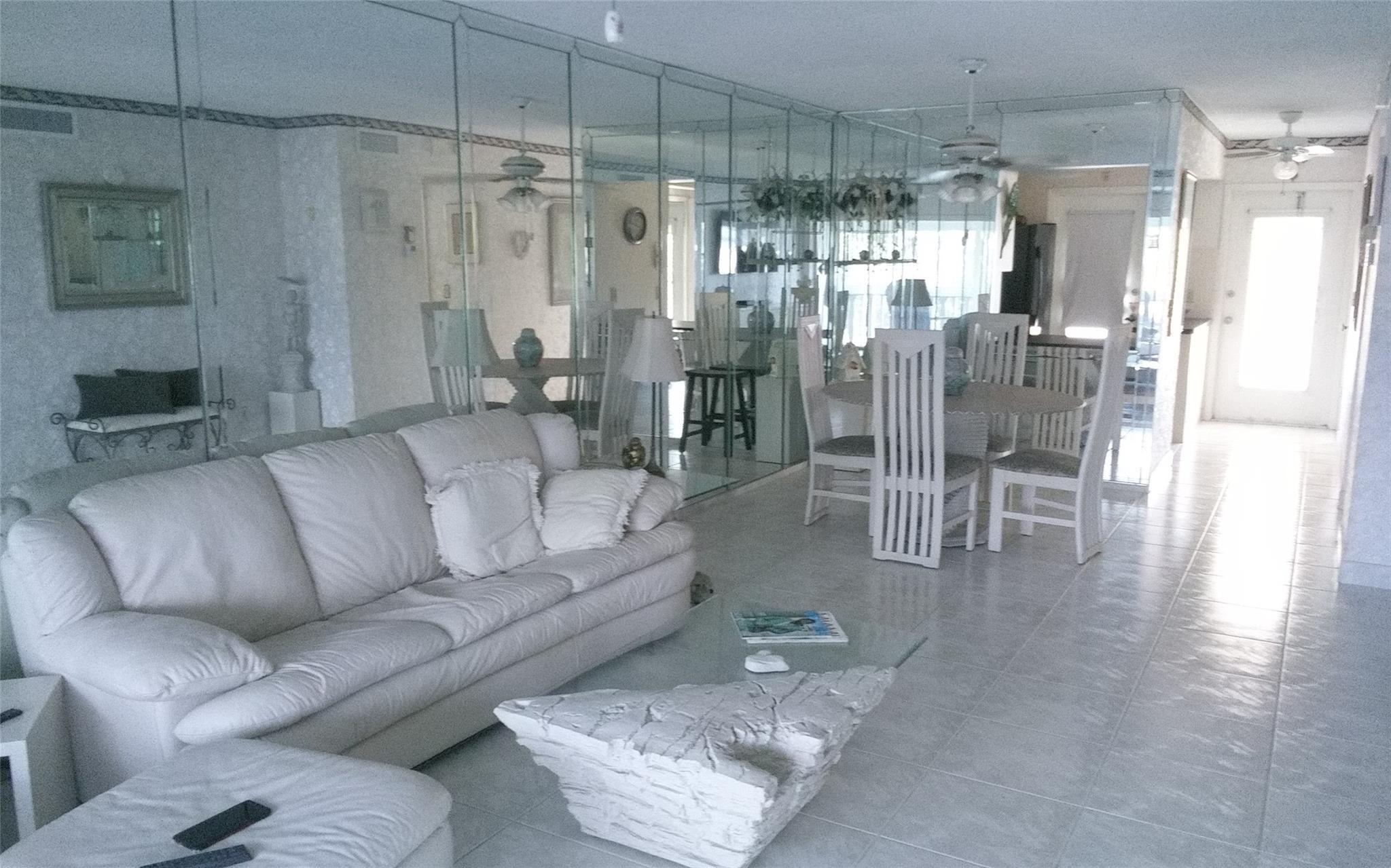 460 Paradise Isle Boulevard 301, Hallandale Beach, FL 33009, Hallandale Beach - Photo 4