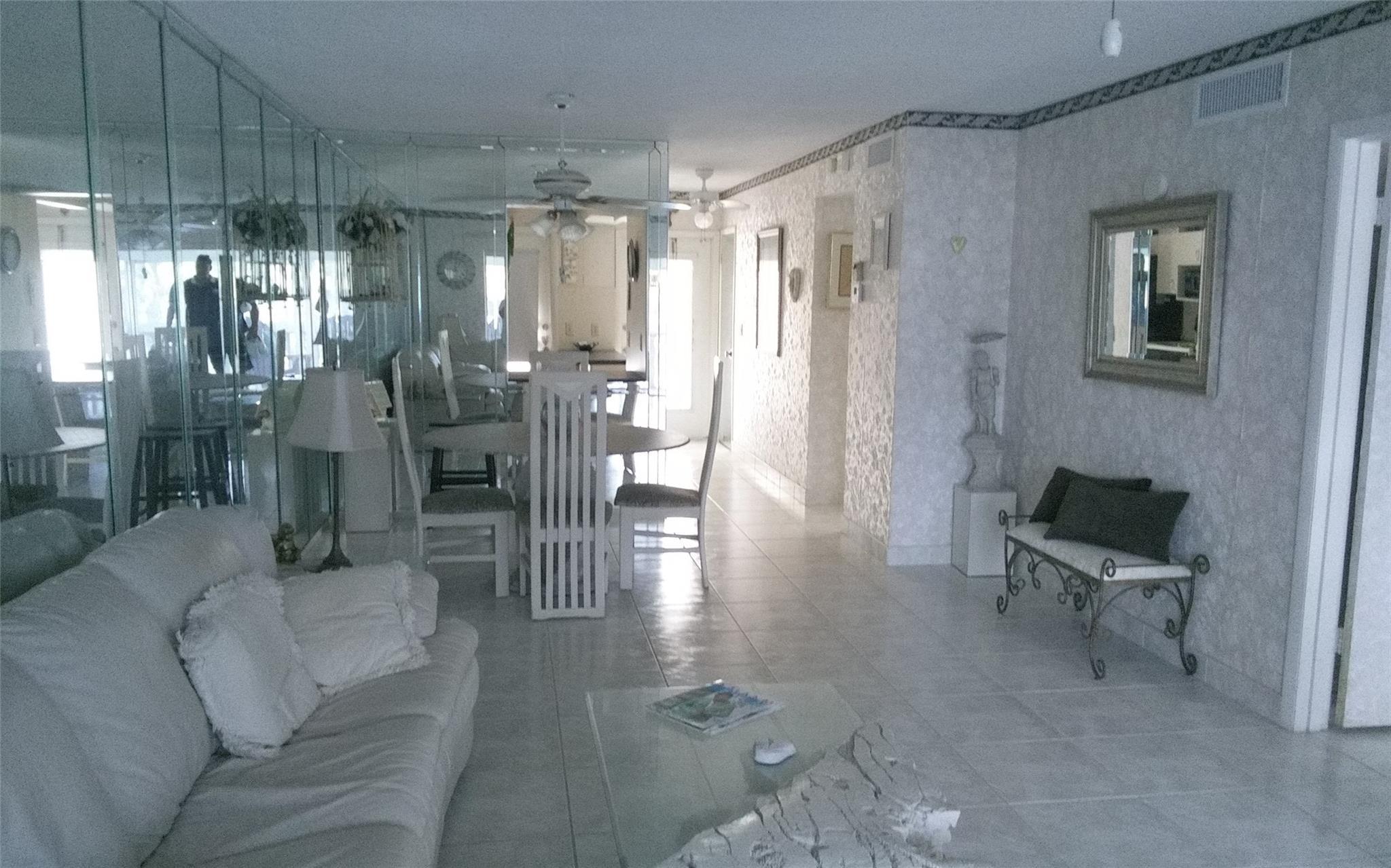 460 Paradise Isle Boulevard 301, Hallandale Beach, FL 33009, Hallandale Beach - Photo 5