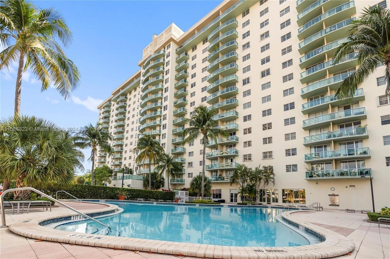19390 Collins Avenue 212, Sunny Isles Beach, FL 33160, Sunny Isles Beach - Photo 2