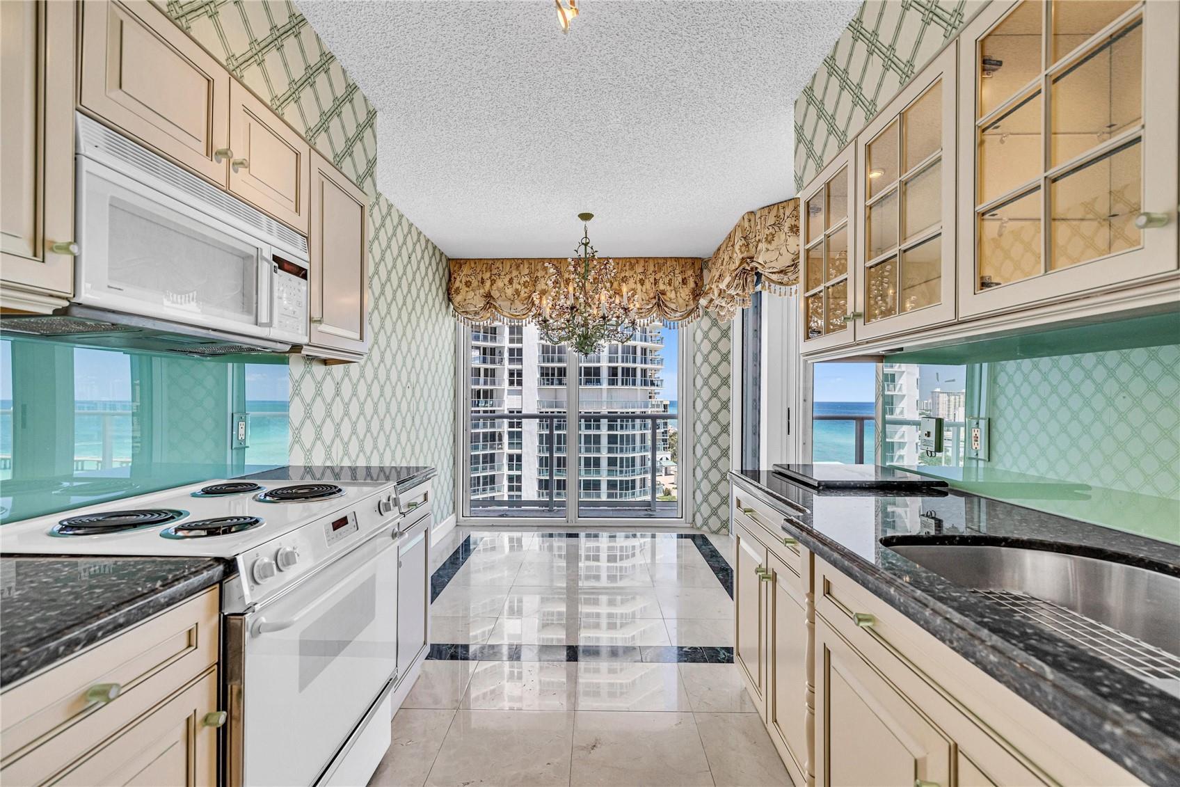 16445 Collins Avenue 1026, Sunny Isles Beach, FL 33160, Sunny Isles Beach - Photo 4