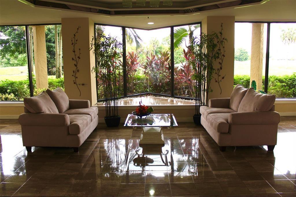 , Lauderhill - Photo 4