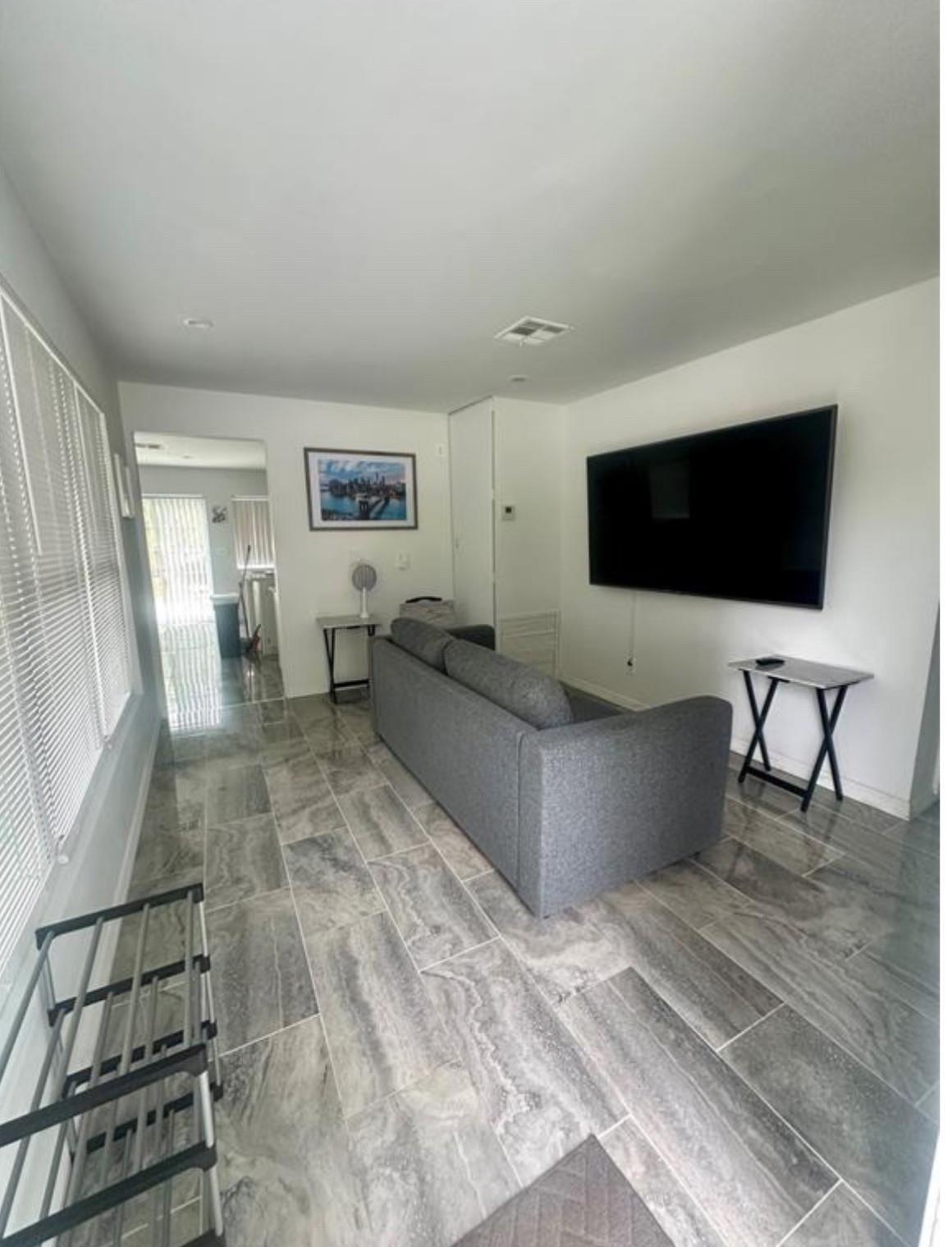 2520 Fillmore Street, Hollywood, FL 33020, Hollywood - Photo 5