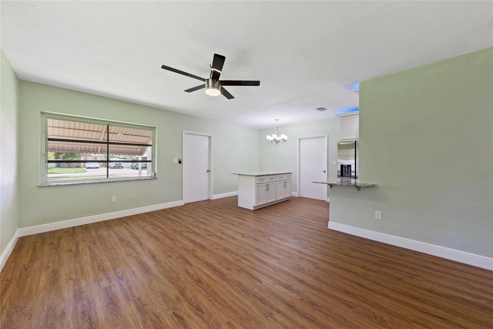 2071 NE 180th Street, North Miami Beach, FL 33162, North Miami Beach - Photo 4