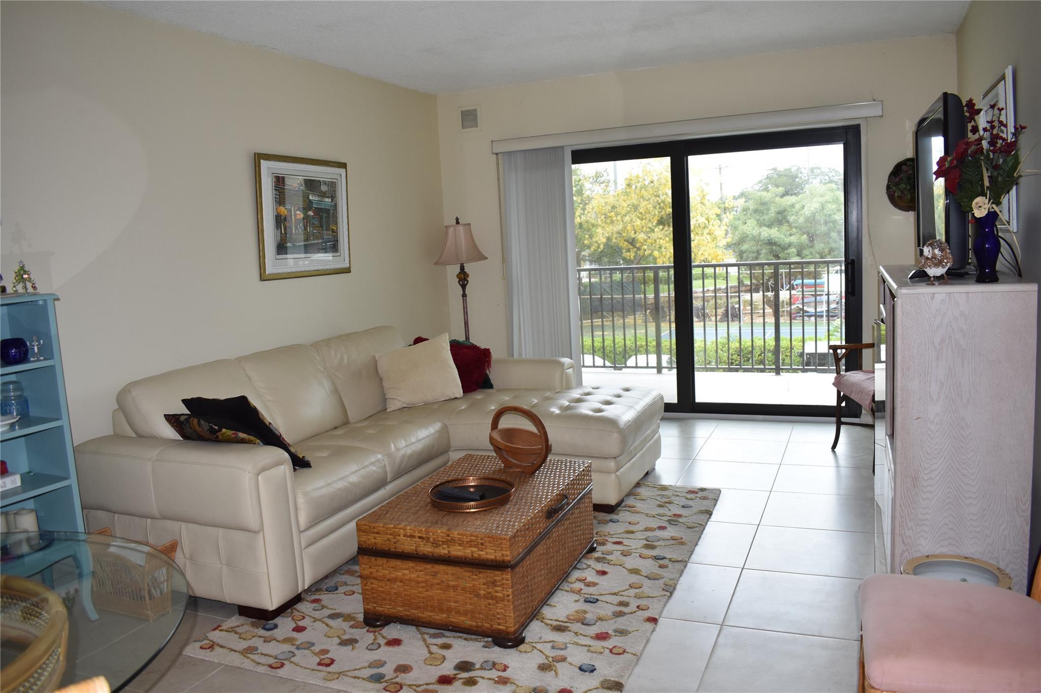 900 River Reach Drive 214, Fort Lauderdale, FL 33315, Fort Lauderdale - Photo 4