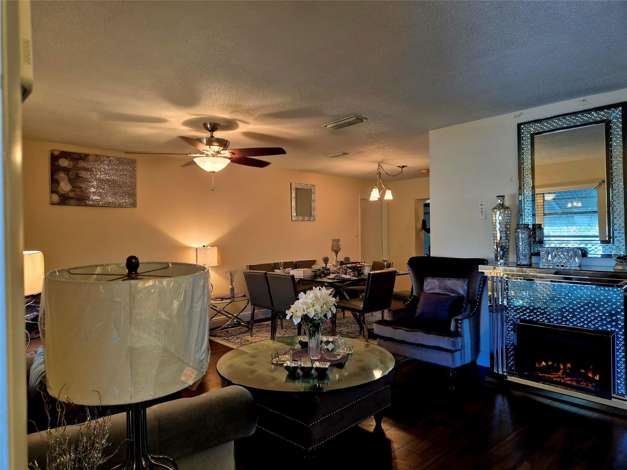 1390 NW 70th Lane, Margate, FL 33063, Margate - Photo 3