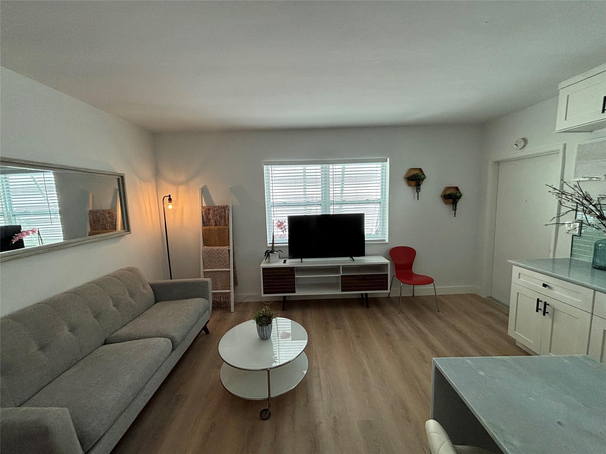 1315 SE 2nd Street REAR WEST, Fort Lauderdale, FL 33301, Fort Lauderdale - Photo 2