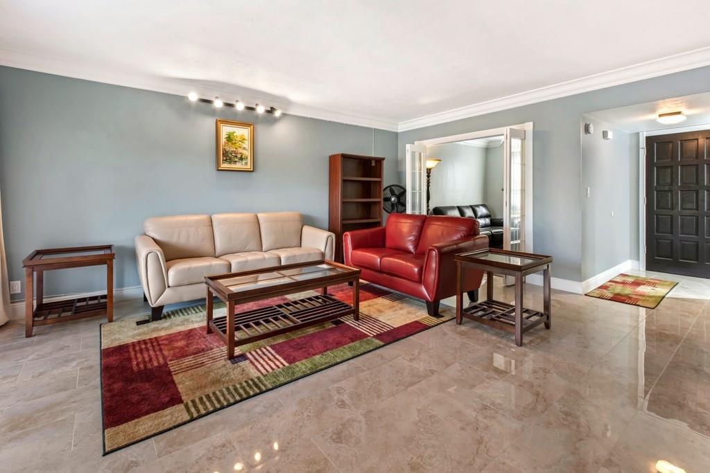 6010 S Falls Circle Drive 405, Lauderhill, FL 33319, Lauderhill - Photo 4