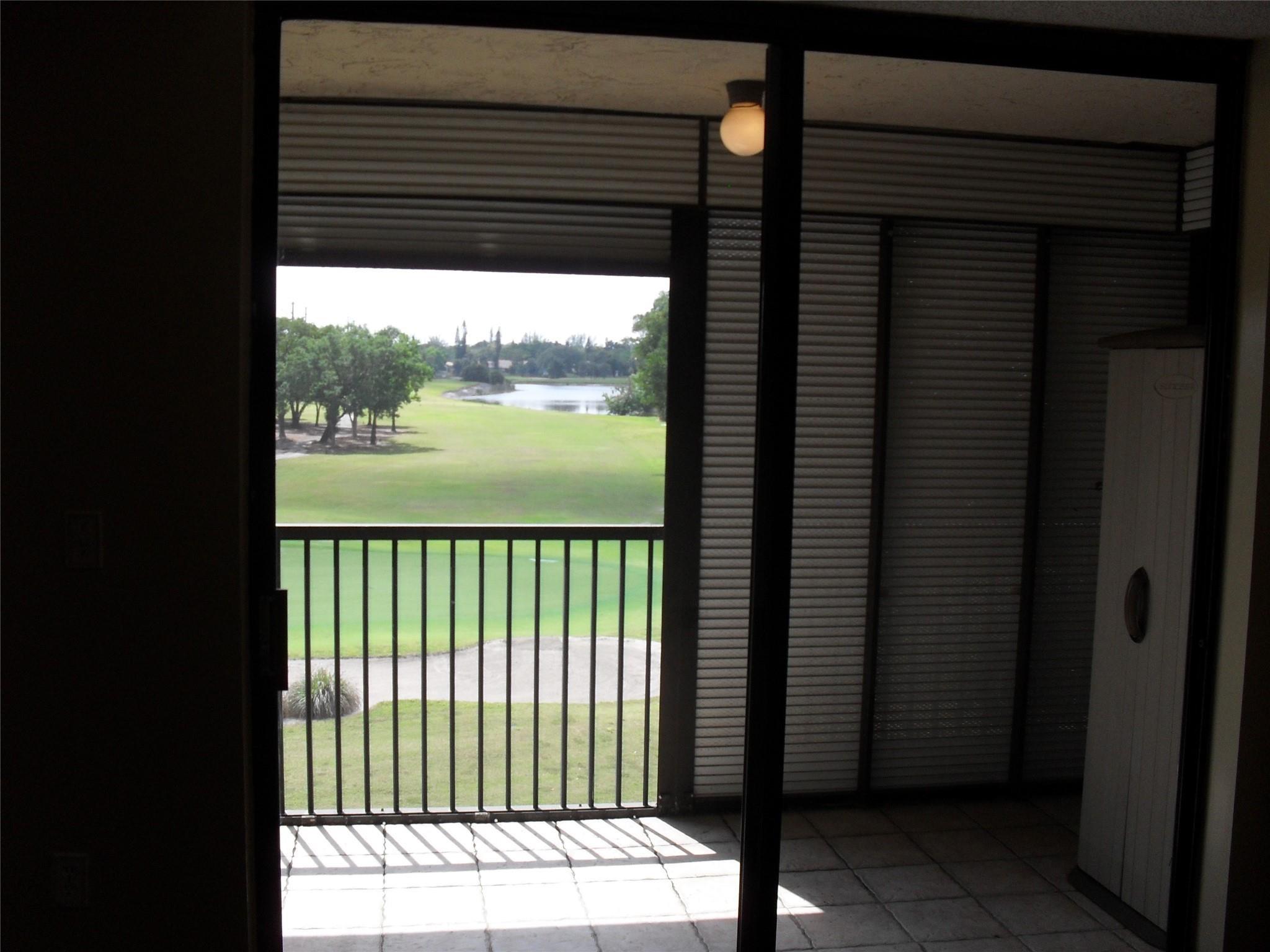 5530 NW 44th Street 418C, Lauderhill, FL 33319, Lauderhill - Photo 2