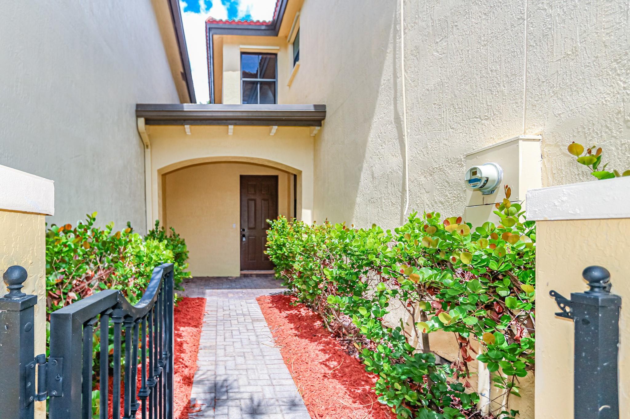 22808 SW 89th Path, Cutler Bay, FL 33190, Cutler Bay - Photo 4