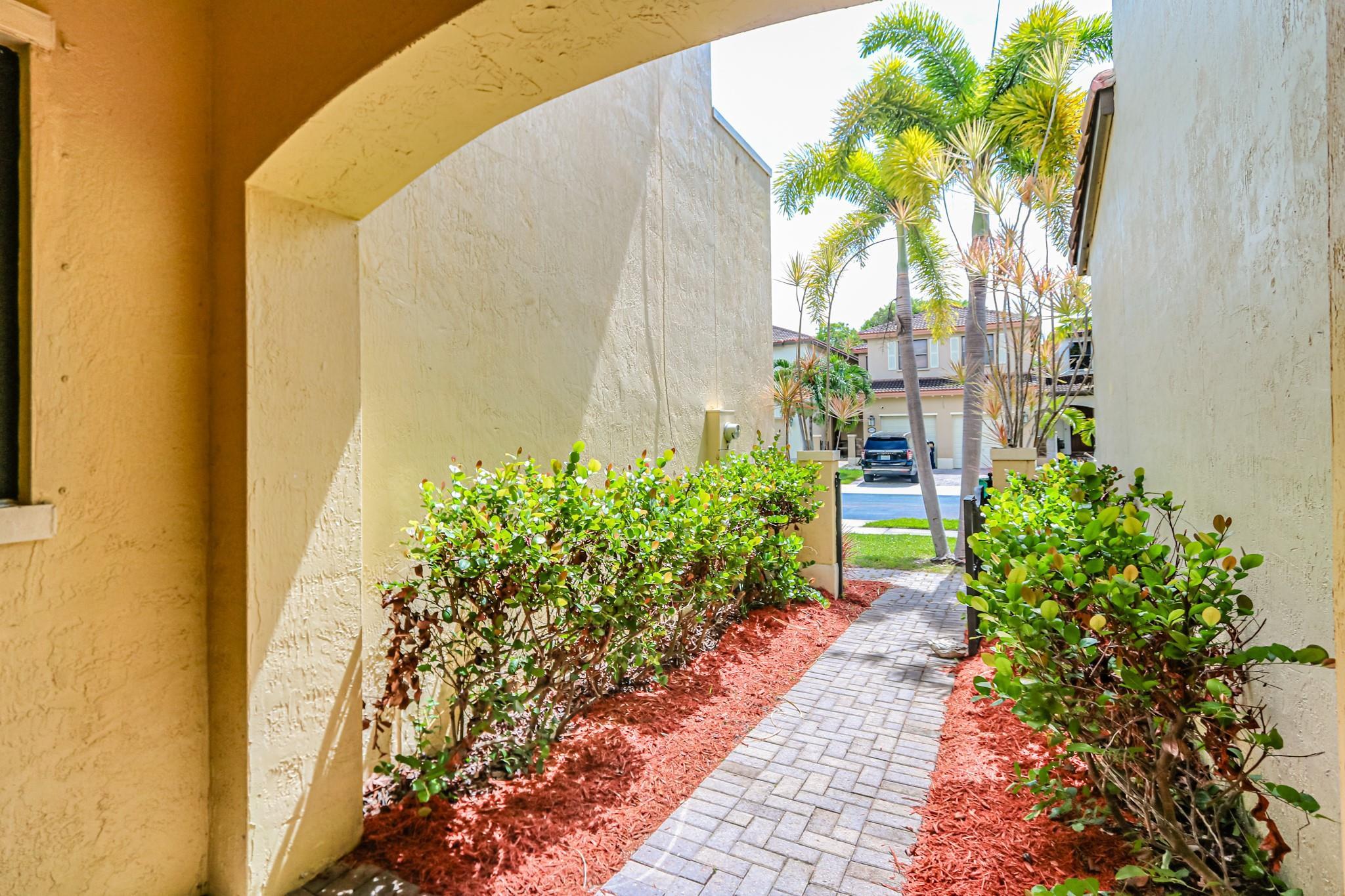 22808 SW 89th Path, Cutler Bay, FL 33190, Cutler Bay - Photo 5