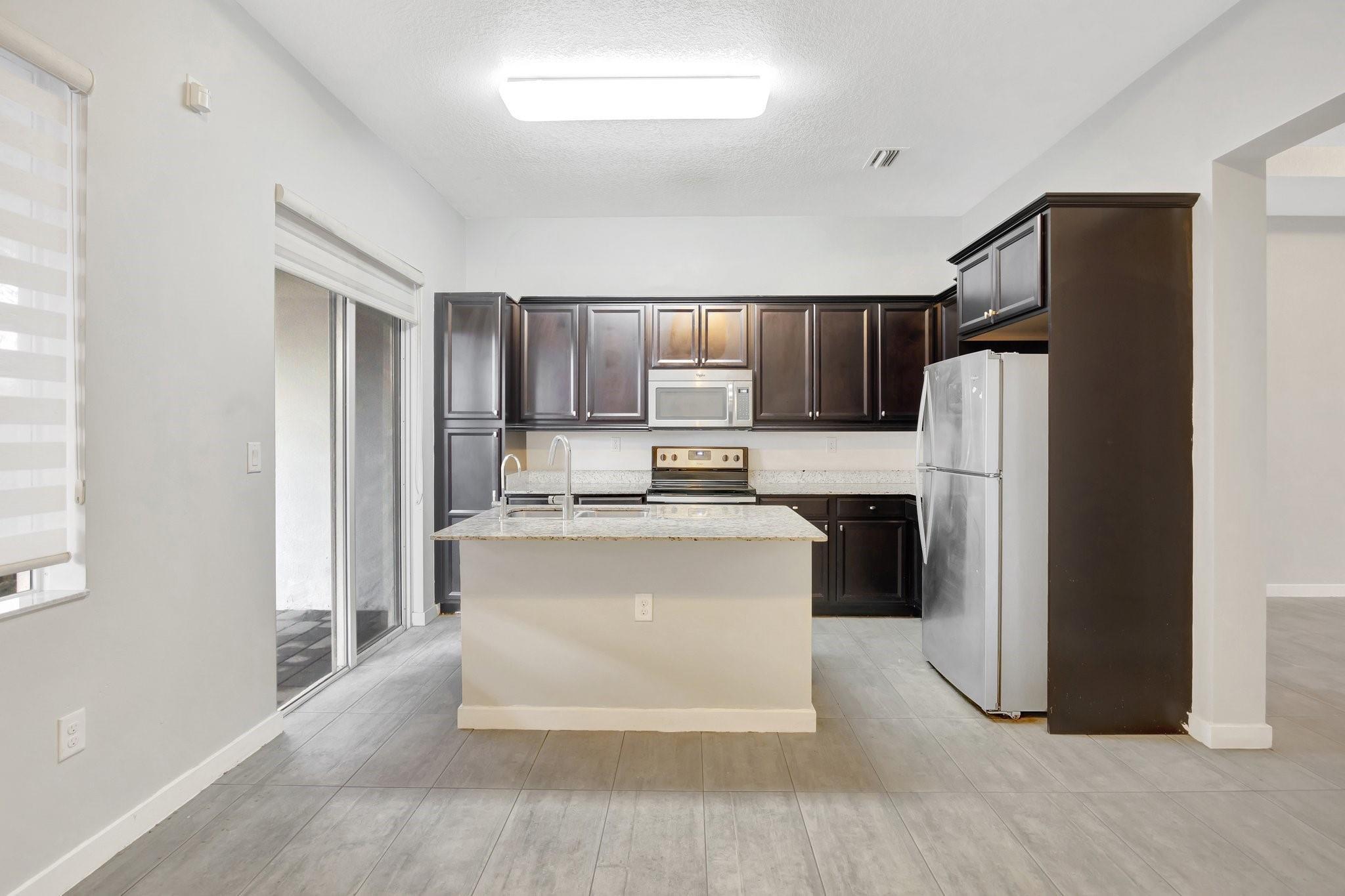 17624 SW 149th Place, Miami, FL 33187, Miami - Photo 4