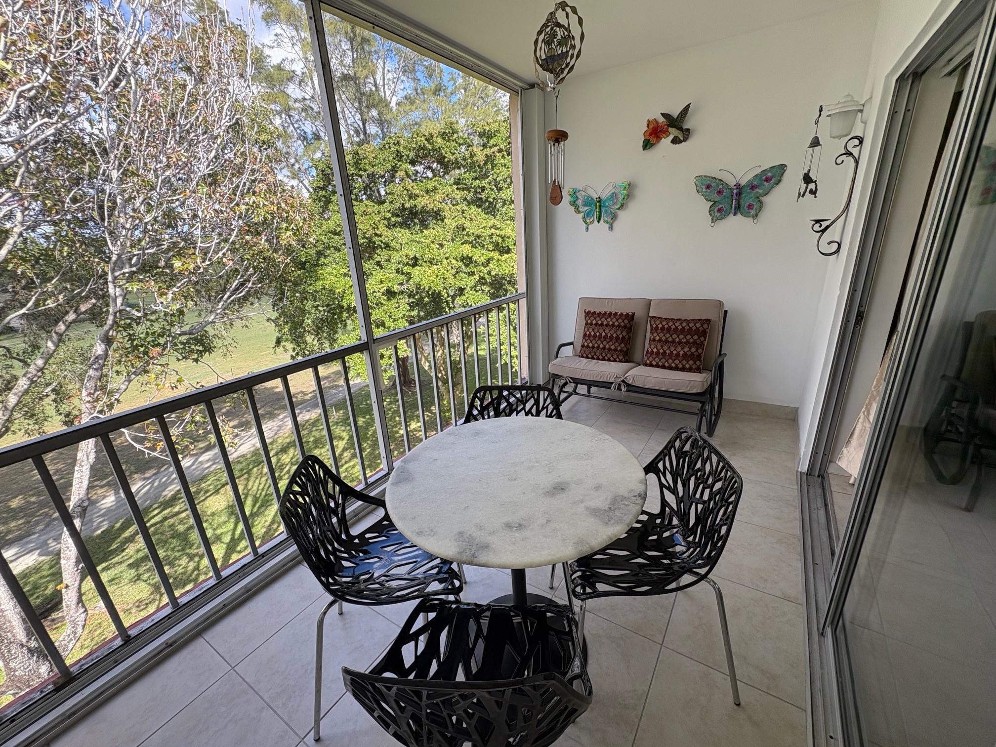 1055 Country Club Drive 404, Margate, FL 33063, Margate