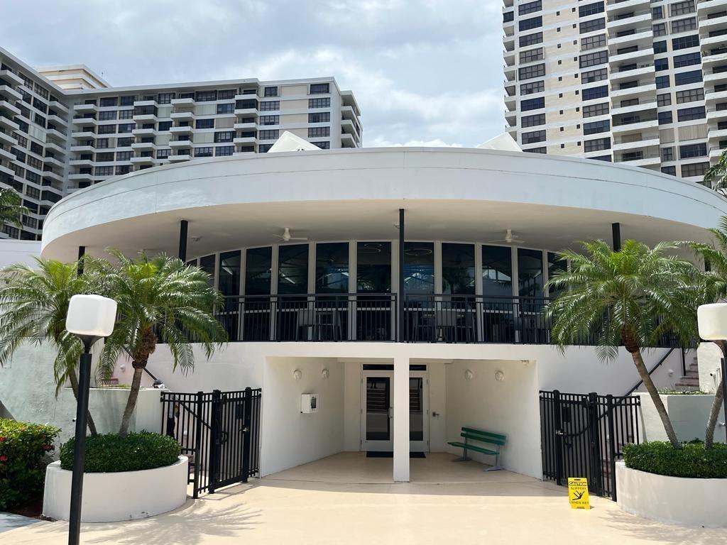 2500 Parkview Drive 1618, Hallandale Beach, FL 33009, Hallandale Beach - Photo 2