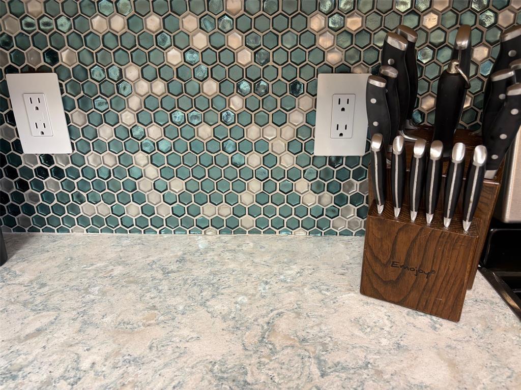 2112 S Cypress Bend Drive 203, Pompano Beach, FL 33069, Pompano Beach - Photo 5