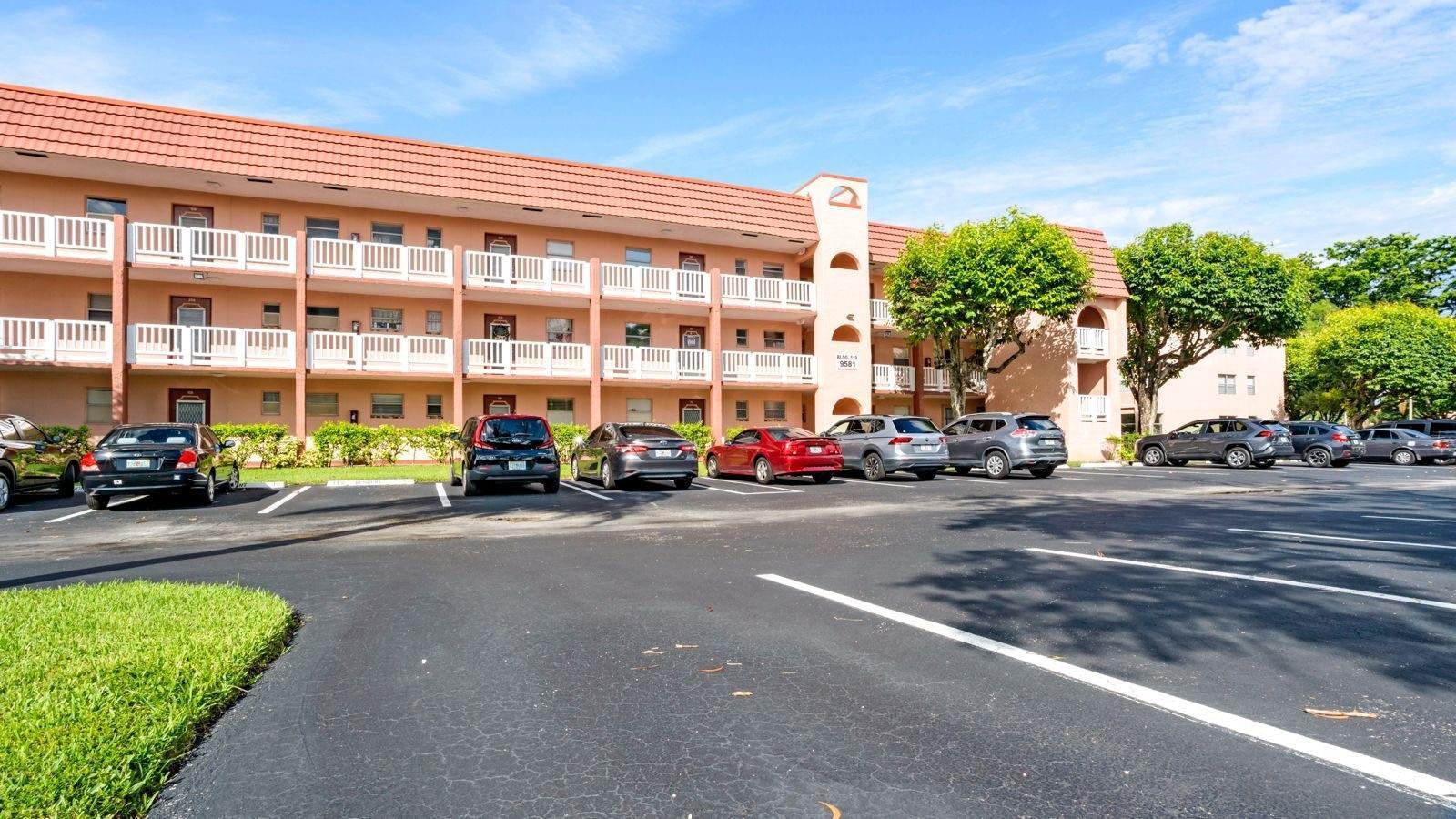 9581 Sunrise Lakes Boulevard 309, Sunrise, FL 33322, Sunrise