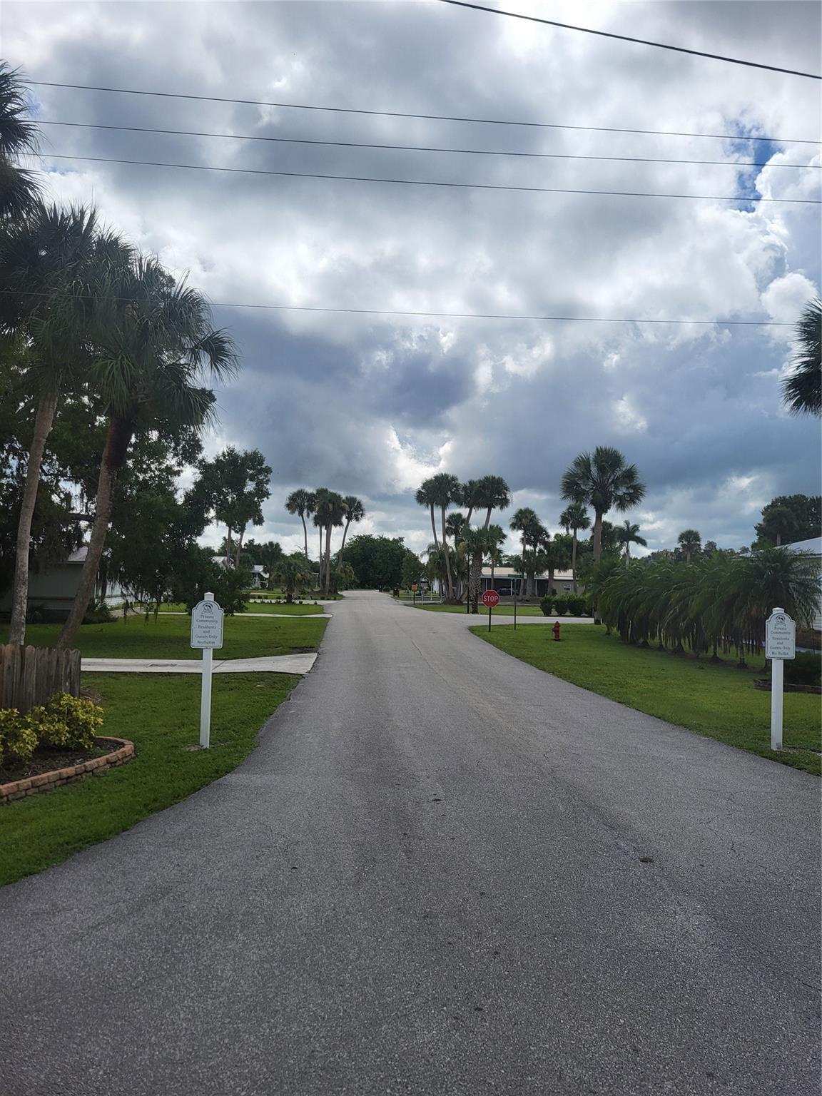 803 & 805 & 805 Big Branch Lane, Moore Haven, FL 33471, Moore Haven - Photo 3
