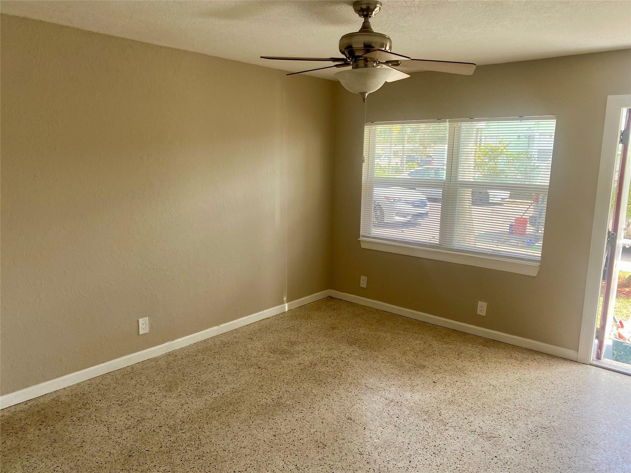 1201 N "e" Street 2, Lake Worth Beach, FL 33460, Lake Worth Beach - Photo 3