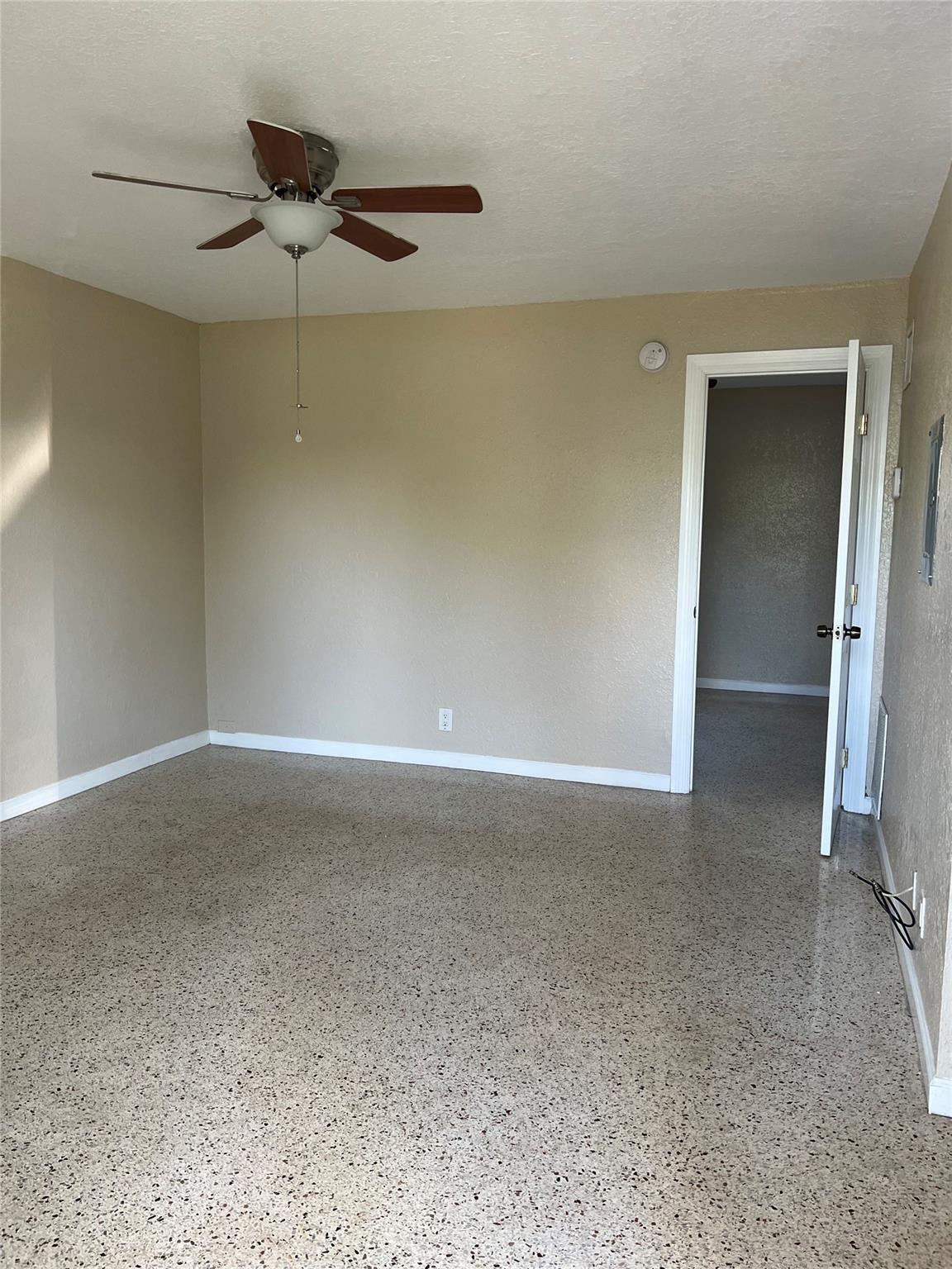 1201 N "e" Street 2, Lake Worth Beach, FL 33460, Lake Worth Beach - Photo 4