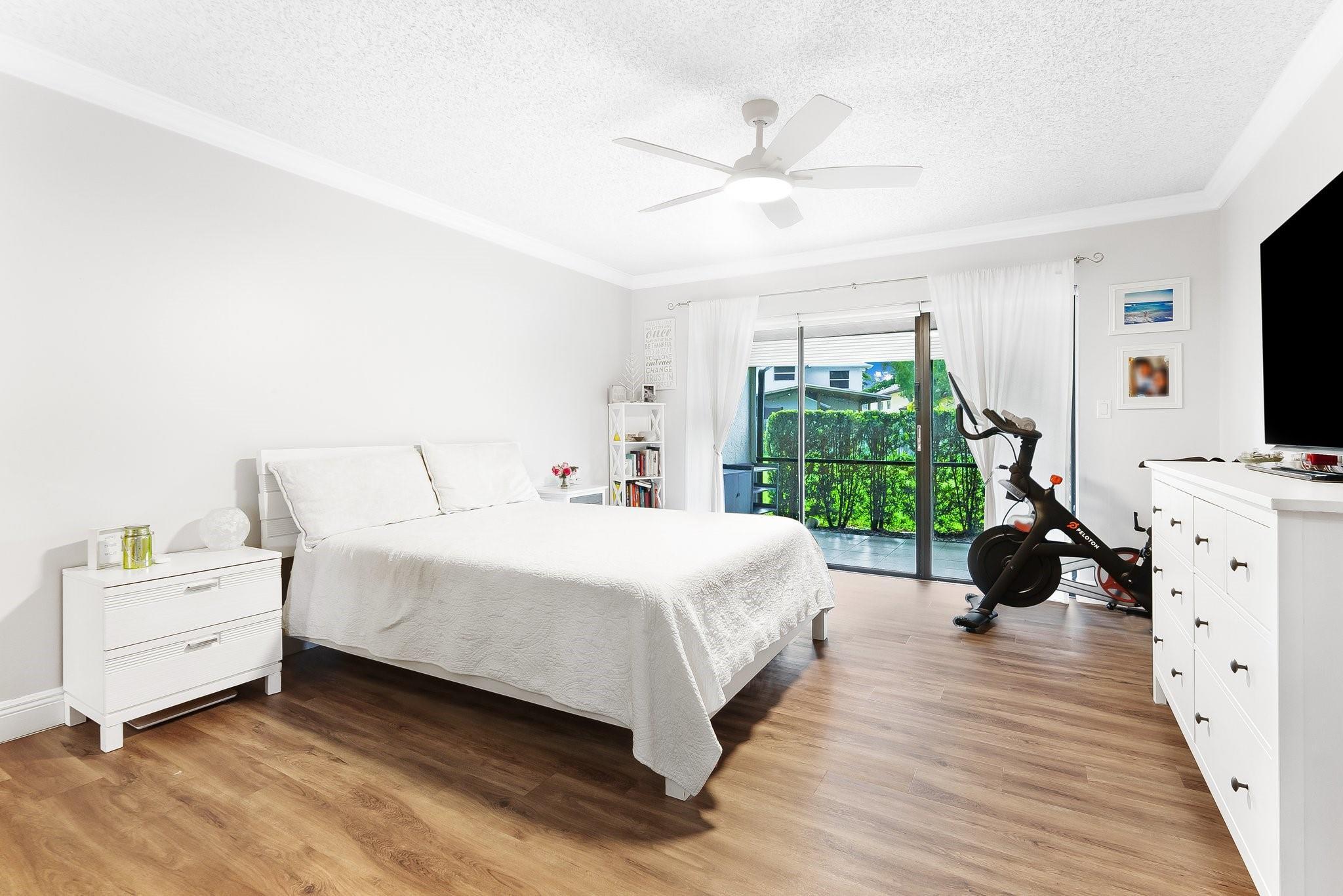 360 Lakeside Court 215, Fort Lauderdale, FL 33326, Fort Lauderdale - Photo 5