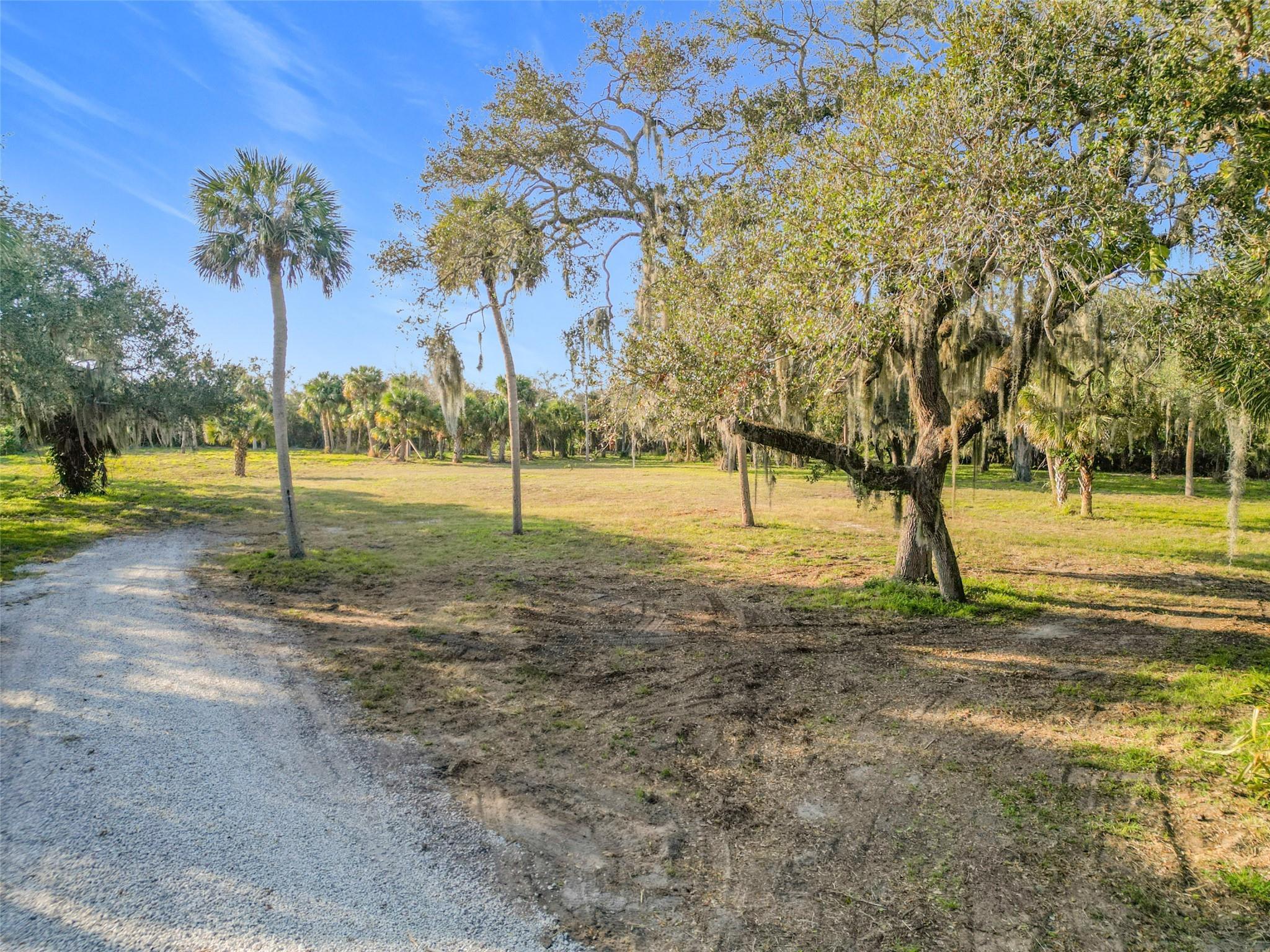 995 Old Dixie Highway, Vero Beach, FL 32962, Vero Beach - Photo 5