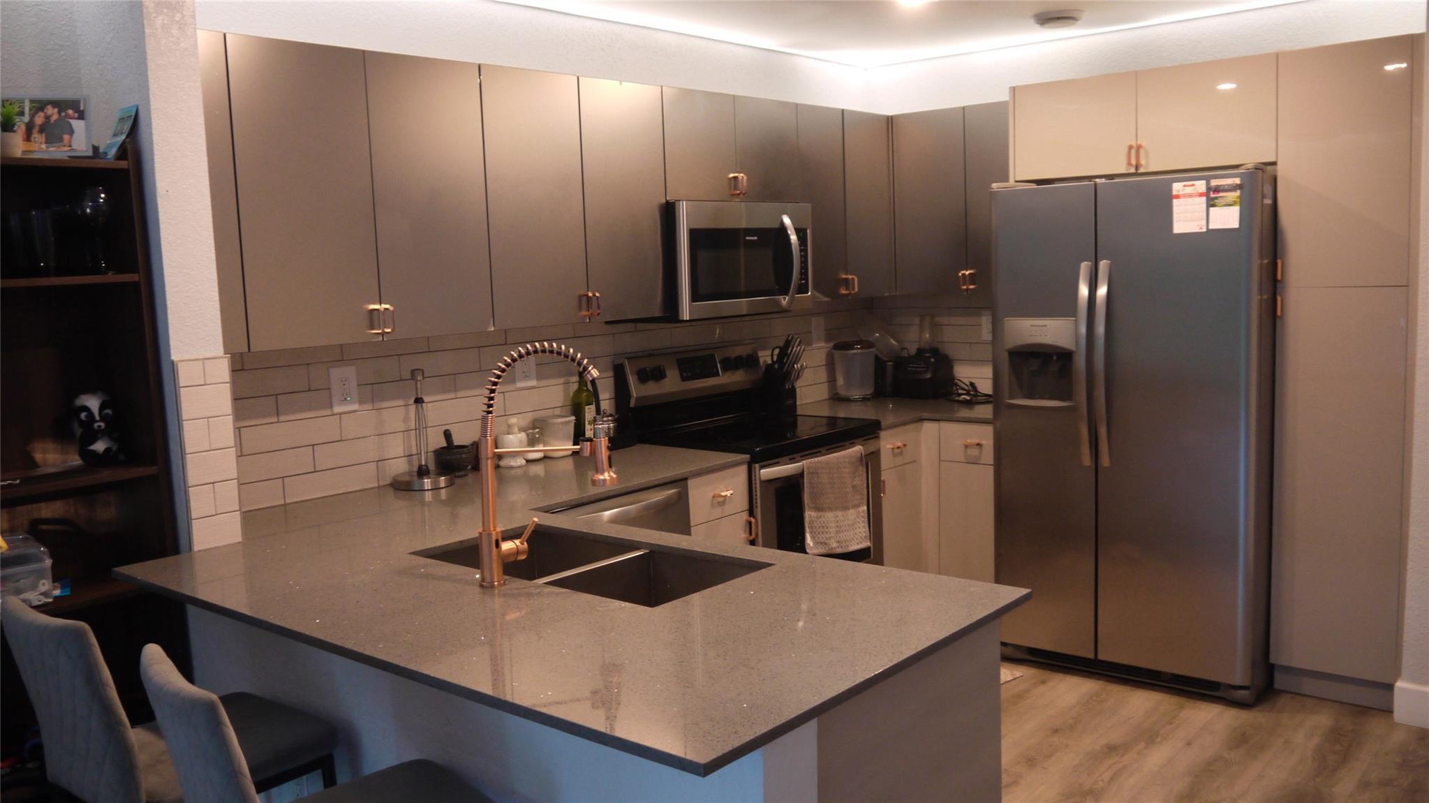 3046 SW 129th Terrace, Miramar, FL 33027, Miramar - Photo 2