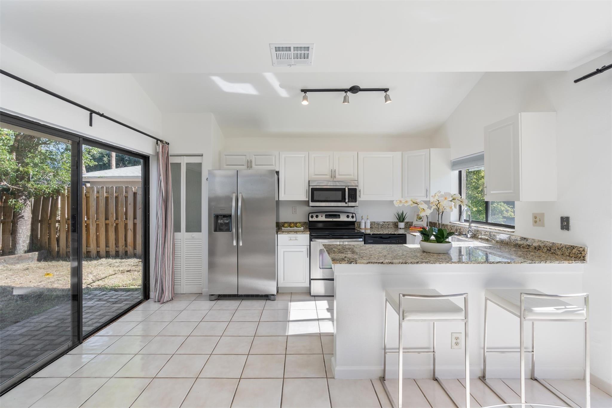 722 NW 132nd Terrace 722, Plantation, FL 33325, Plantation - Photo 4