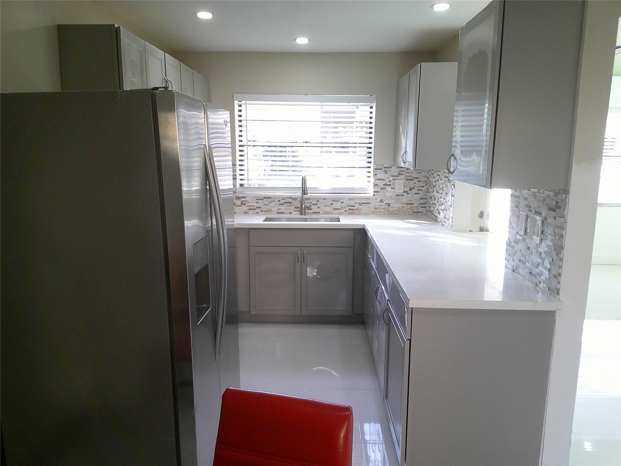 3810 SW 52nd Avenue, Hollywood, FL 33023, Hollywood - Photo 4