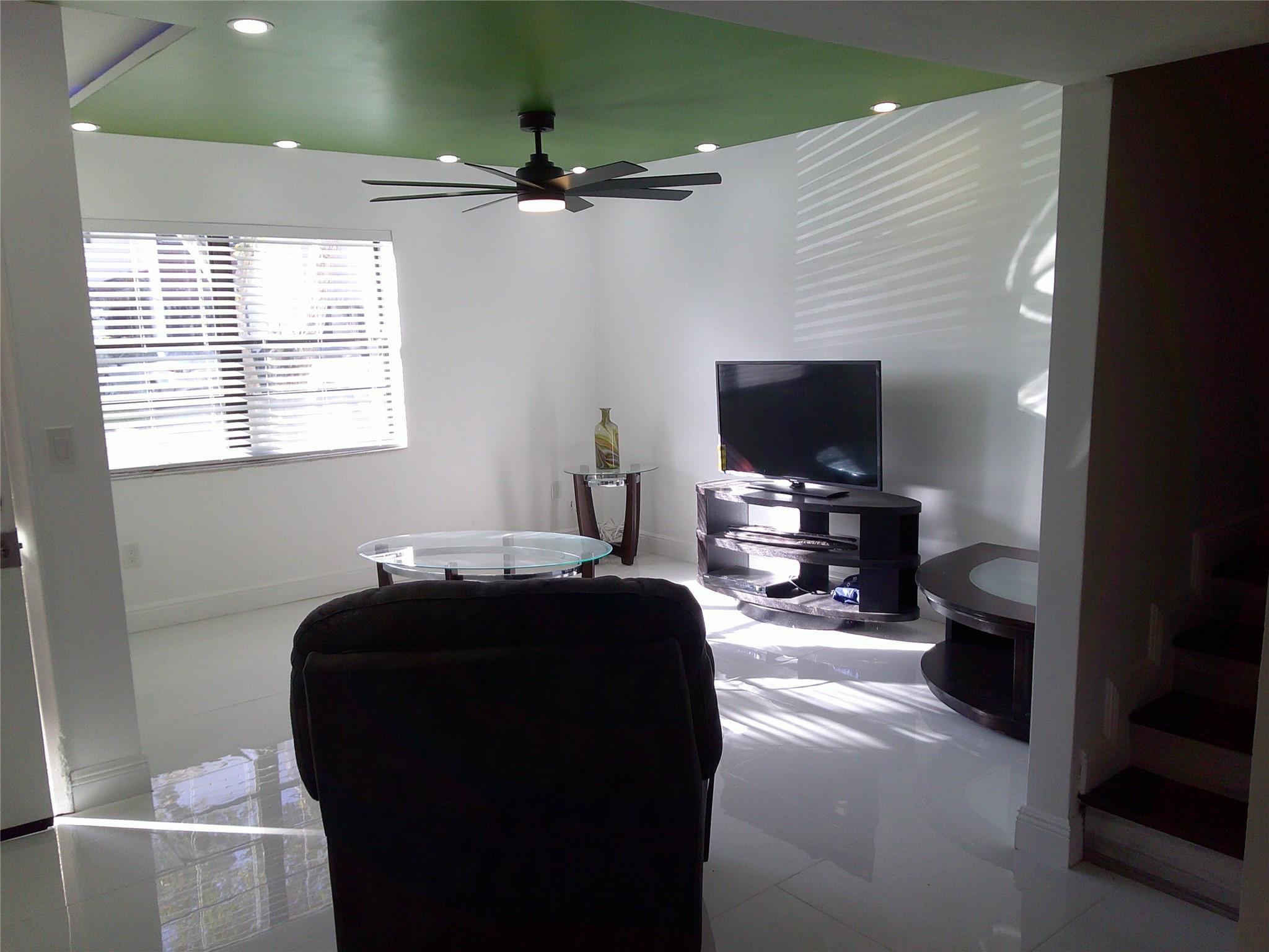 3810 SW 52nd Avenue, Hollywood, FL 33023, Hollywood - Photo 2