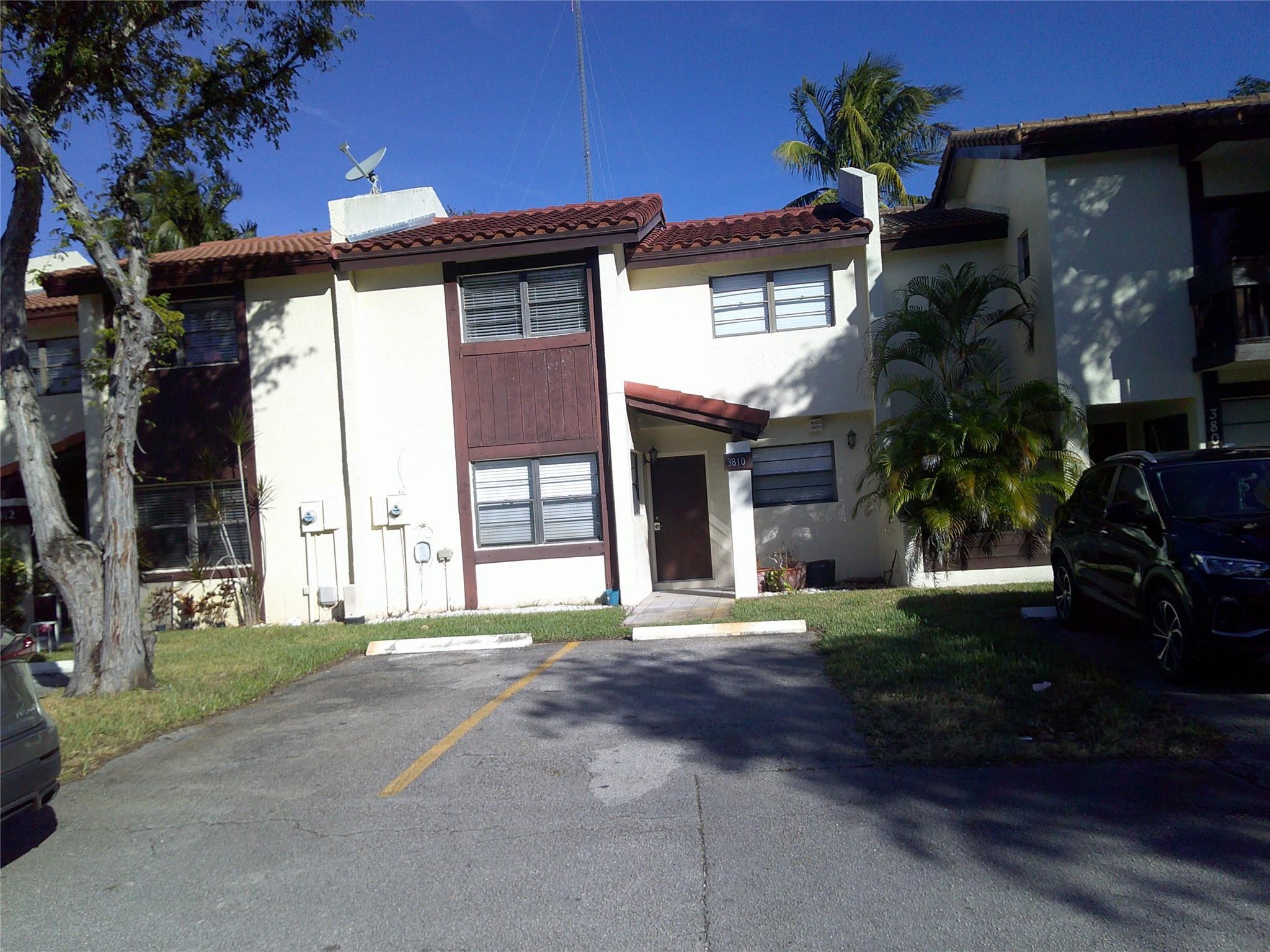 3810 SW 52nd Avenue, Hollywood, FL 33023, Hollywood