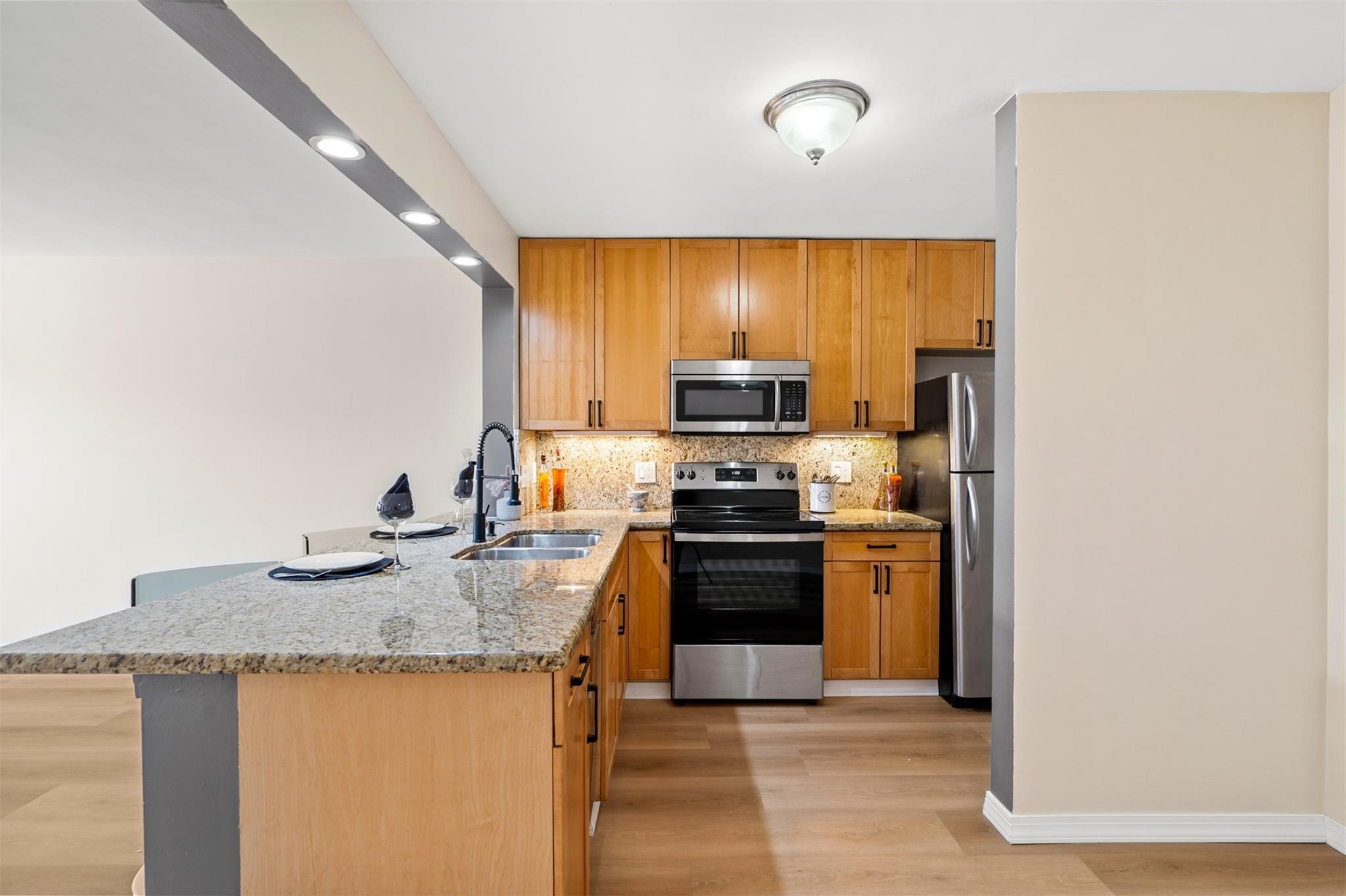 2420 SE 17 3070C, Fort Lauderdale, FL 33019, Fort Lauderdale - Photo 2