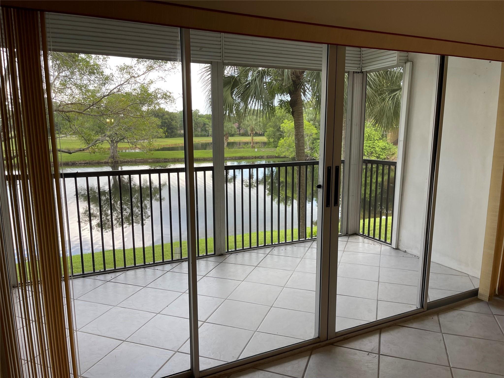 3993 Cypress Reach Court 205, Pompano Beach, FL 33069, Pompano Beach - Photo 3