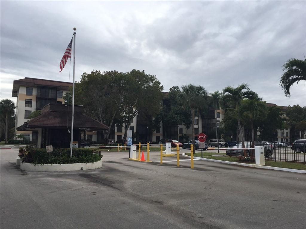 5530 NW 44th Street 301C, Lauderhill, FL 33319, Lauderhill - Photo 2