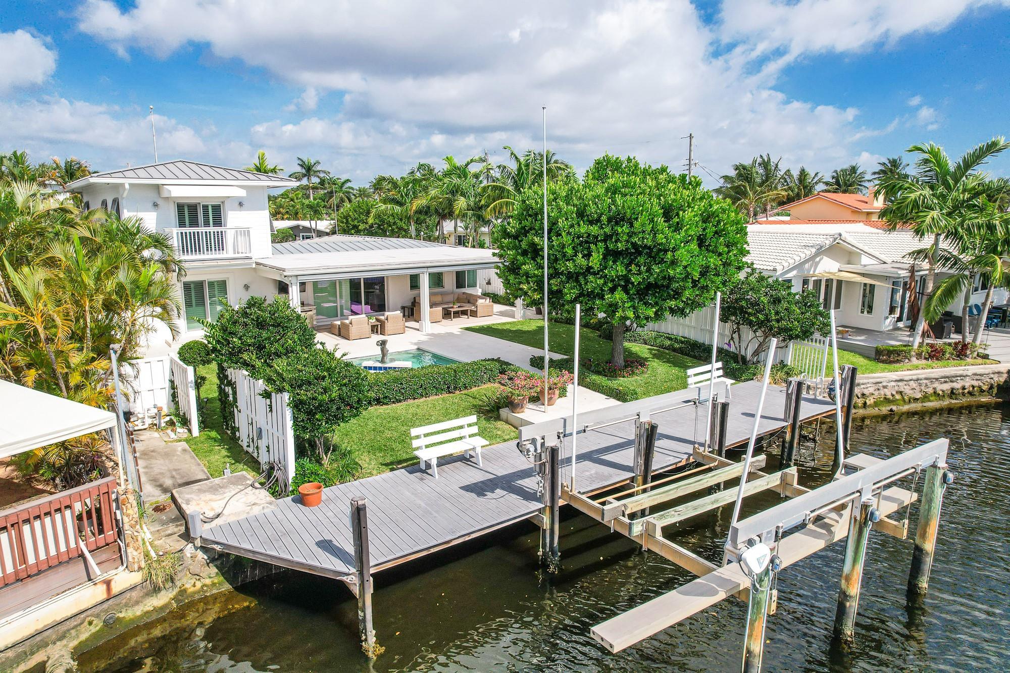 2140 NE 24th Street, Wilton Manors, FL 33305, Wilton Manors - Photo 2