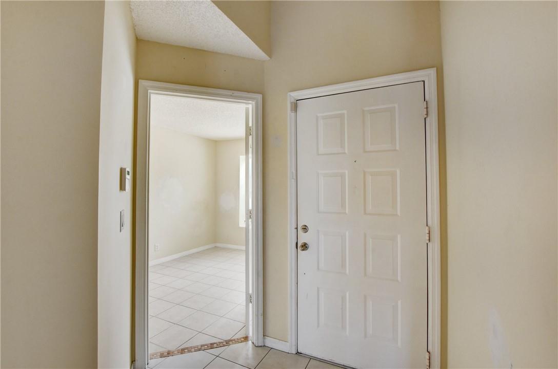 7958 Piper Lane, Lake Worth, FL 33463, Lake Worth - Photo 4
