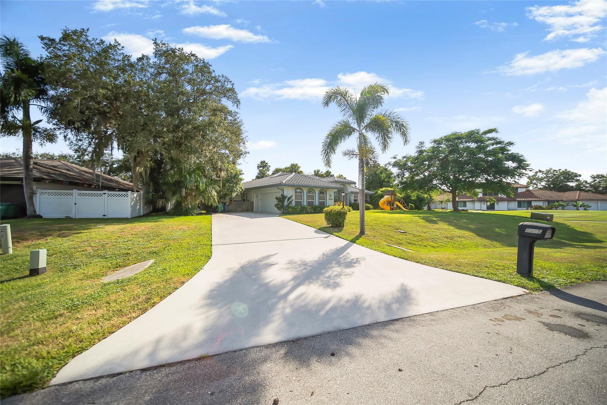 7305 E Elyse Circle, Port St. Lucie, FL 34952, Port St. Lucie - Photo 4