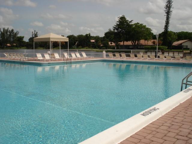 3720 Inverrary Drive 2Z, Lauderhill, FL 33319, Lauderhill - Photo 4