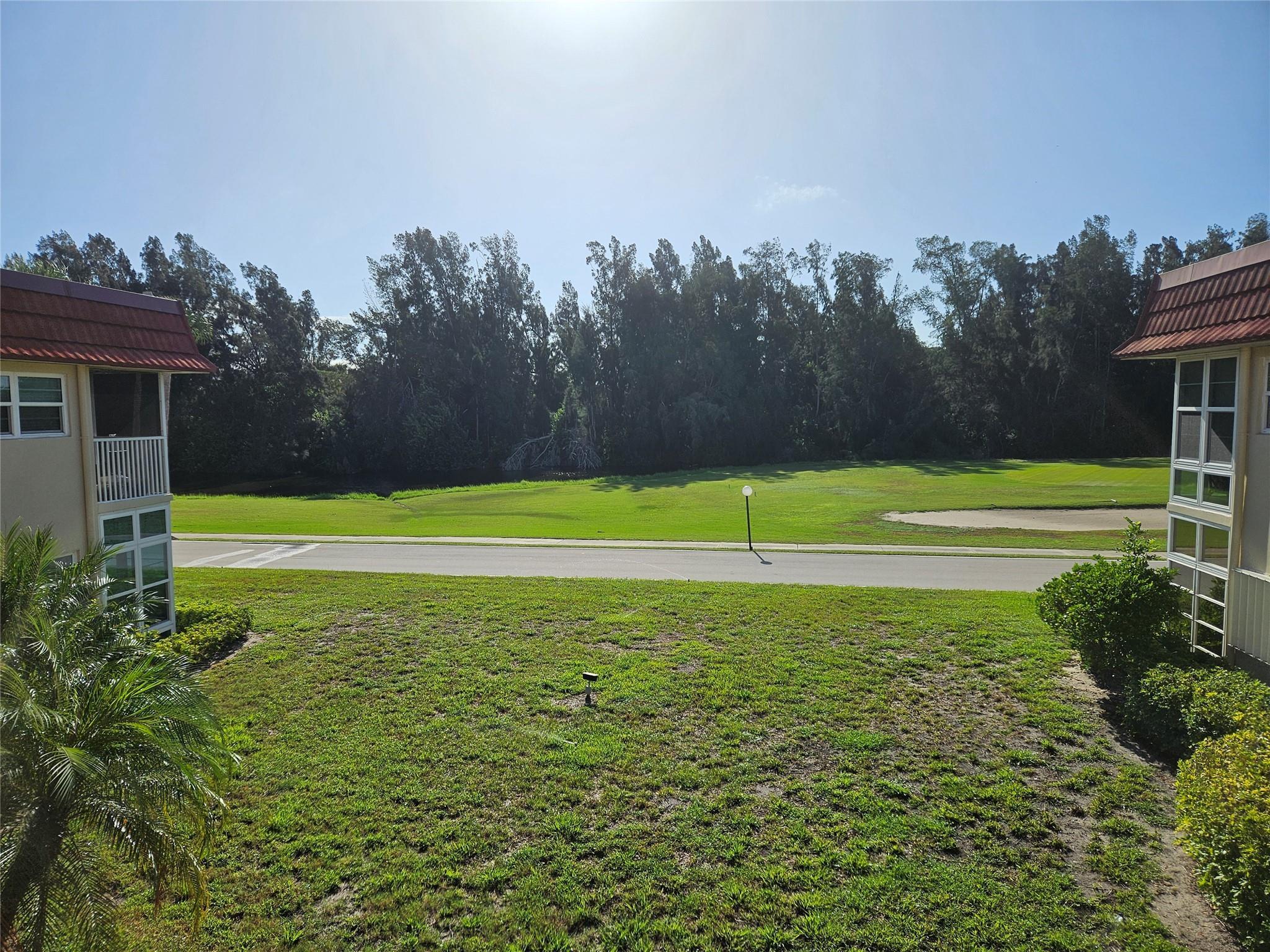44 Woodland Drive 205, Vero Beach, FL 32962, Vero Beach - Photo 2