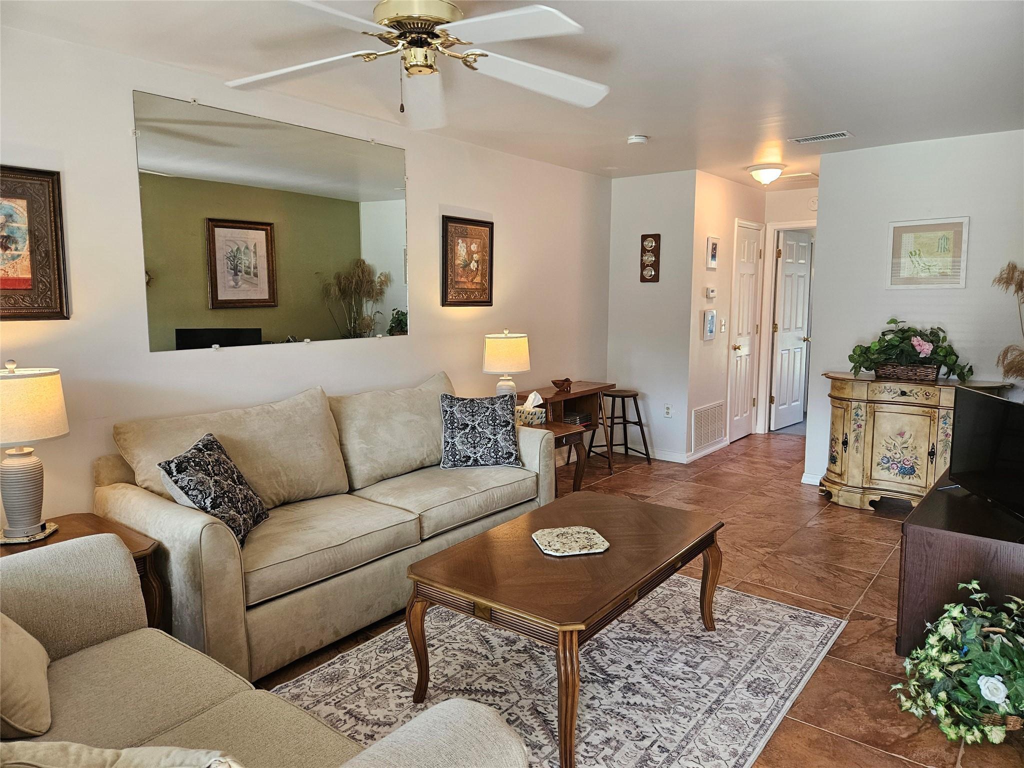 44 Woodland Drive 205, Vero Beach, FL 32962, Vero Beach - Photo 4
