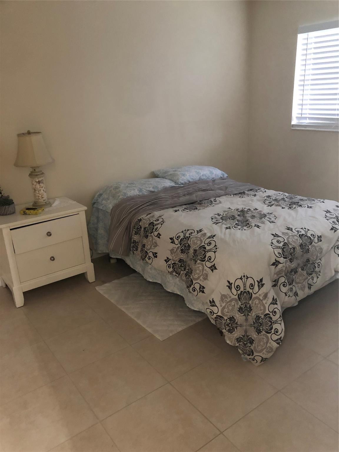 2787 Dudley Drive D, West Palm Beach, FL 33415, West Palm Beach - Photo 2