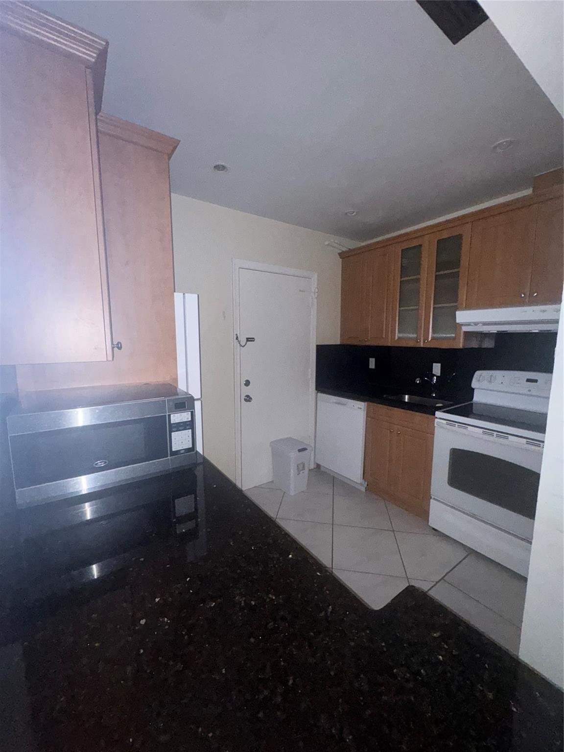 2220 NE 68th Street 1031, Fort Lauderdale, FL 33308, Fort Lauderdale - Photo 2