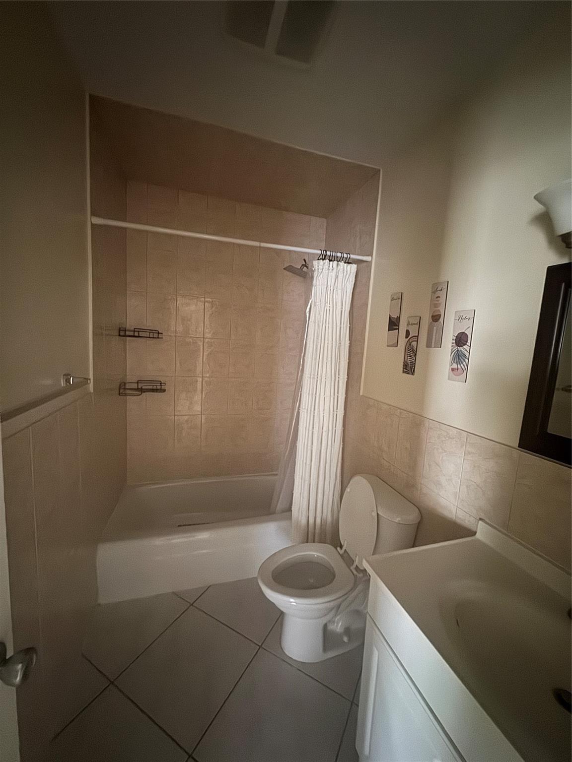 2220 NE 68th Street 1031, Fort Lauderdale, FL 33308, Fort Lauderdale - Photo 5
