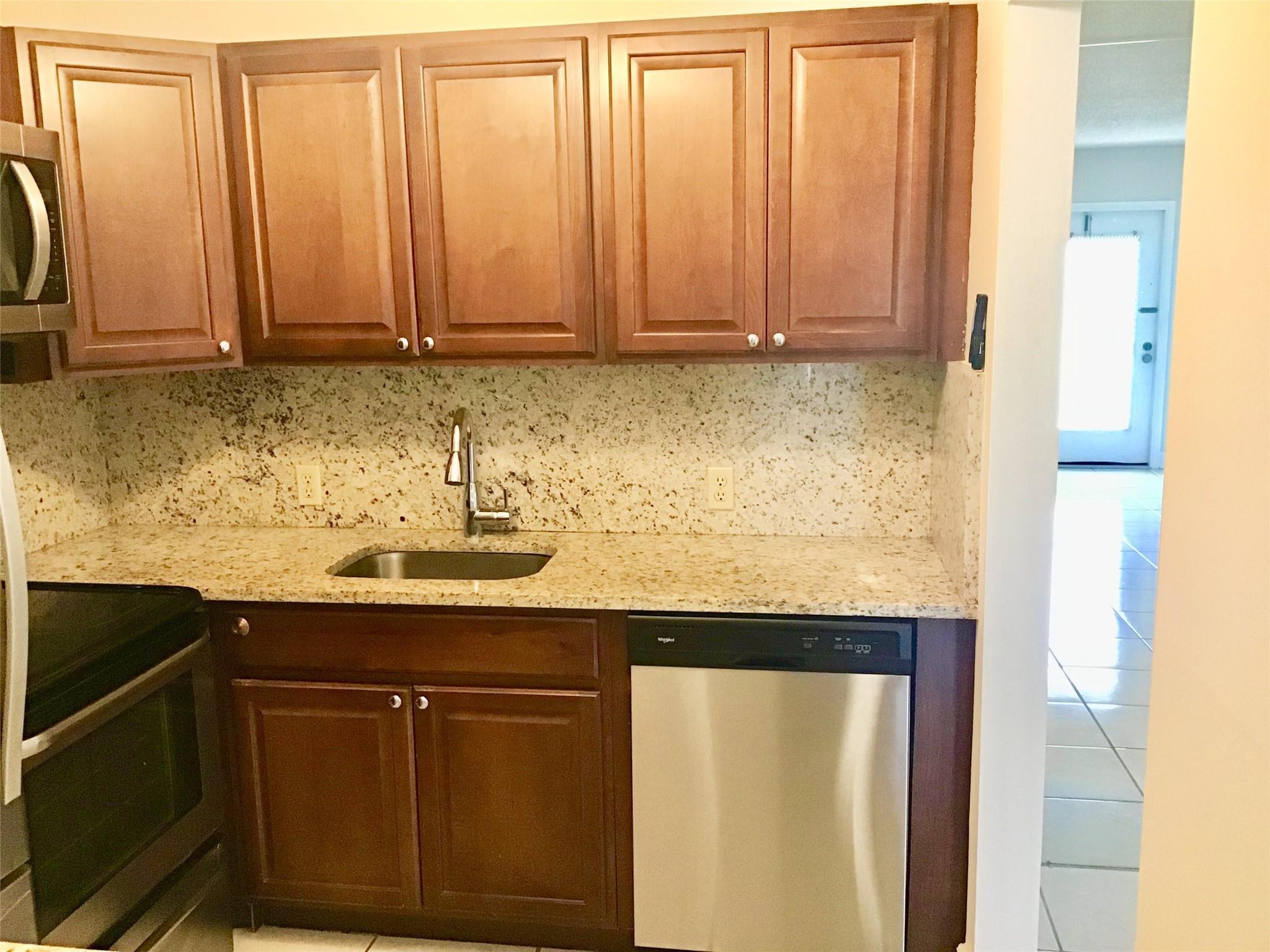 135 Fanshaw D 135, Boca Raton, FL 33434, Boca Raton - Photo 5