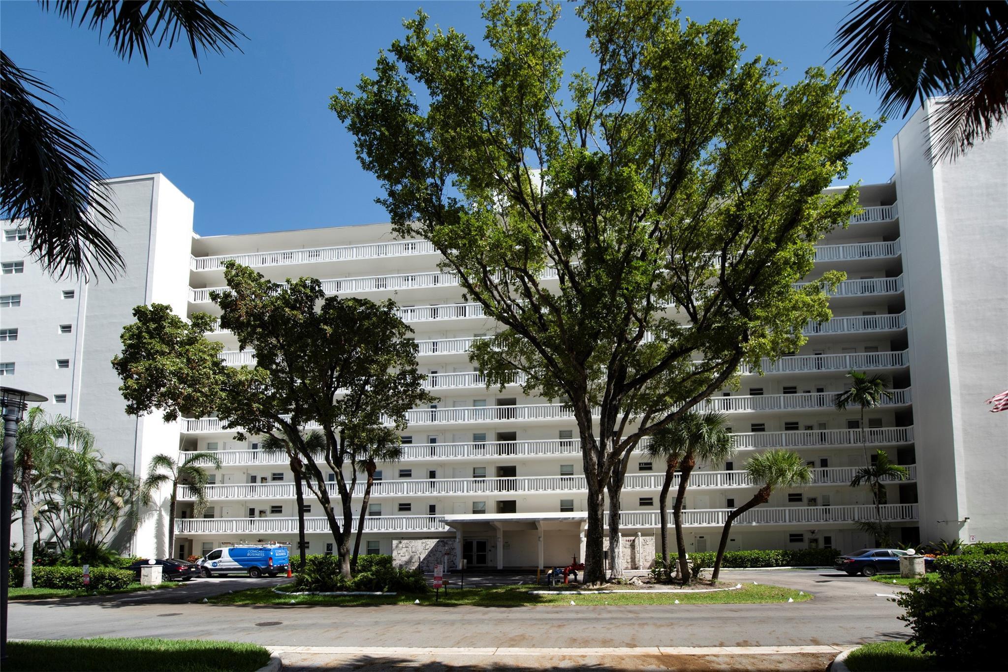 2555 NE 11th Street 902, Fort Lauderdale, FL 33304, Fort Lauderdale