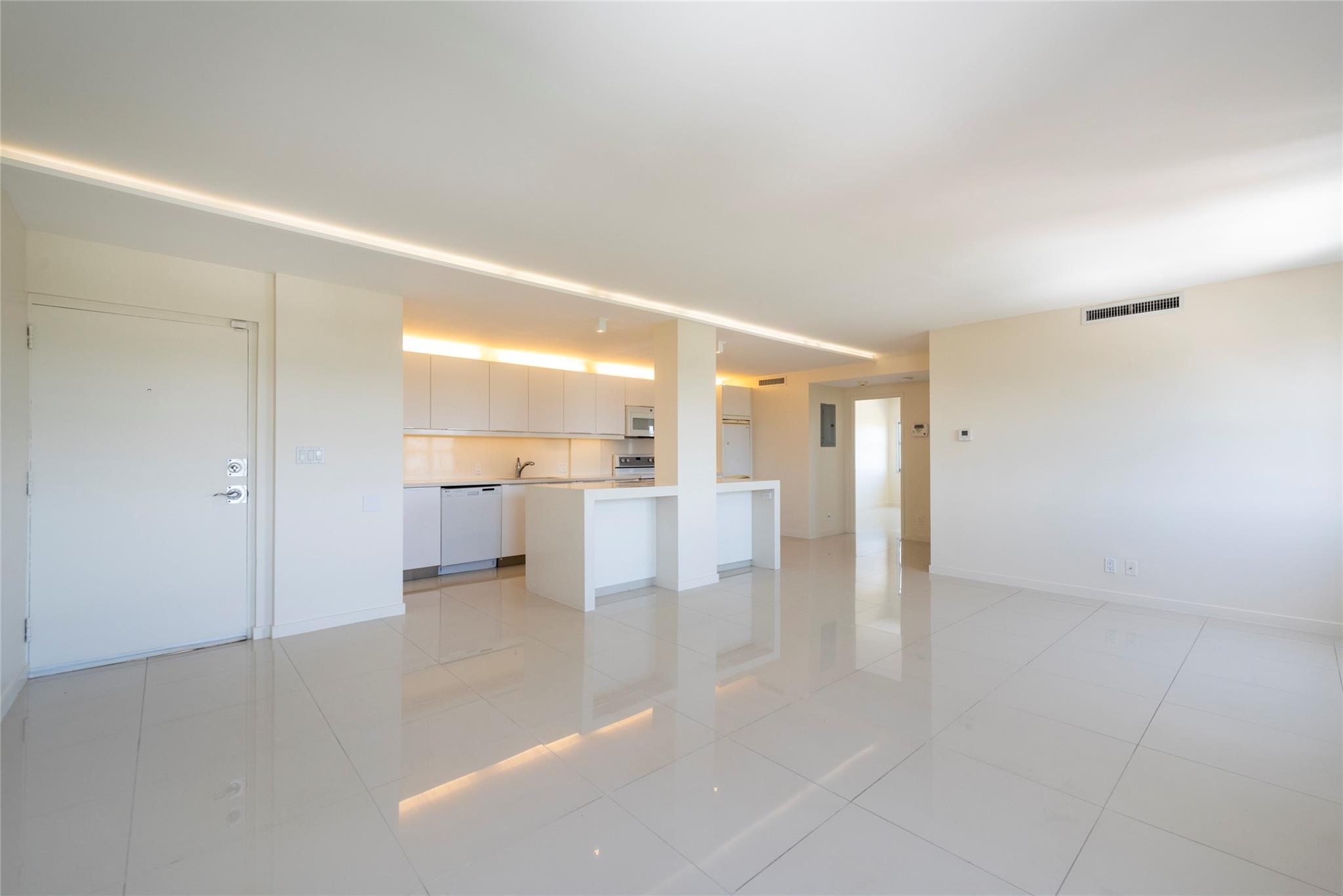 2555 NE 11th Street 902, Fort Lauderdale, FL 33304, Fort Lauderdale - Photo 5
