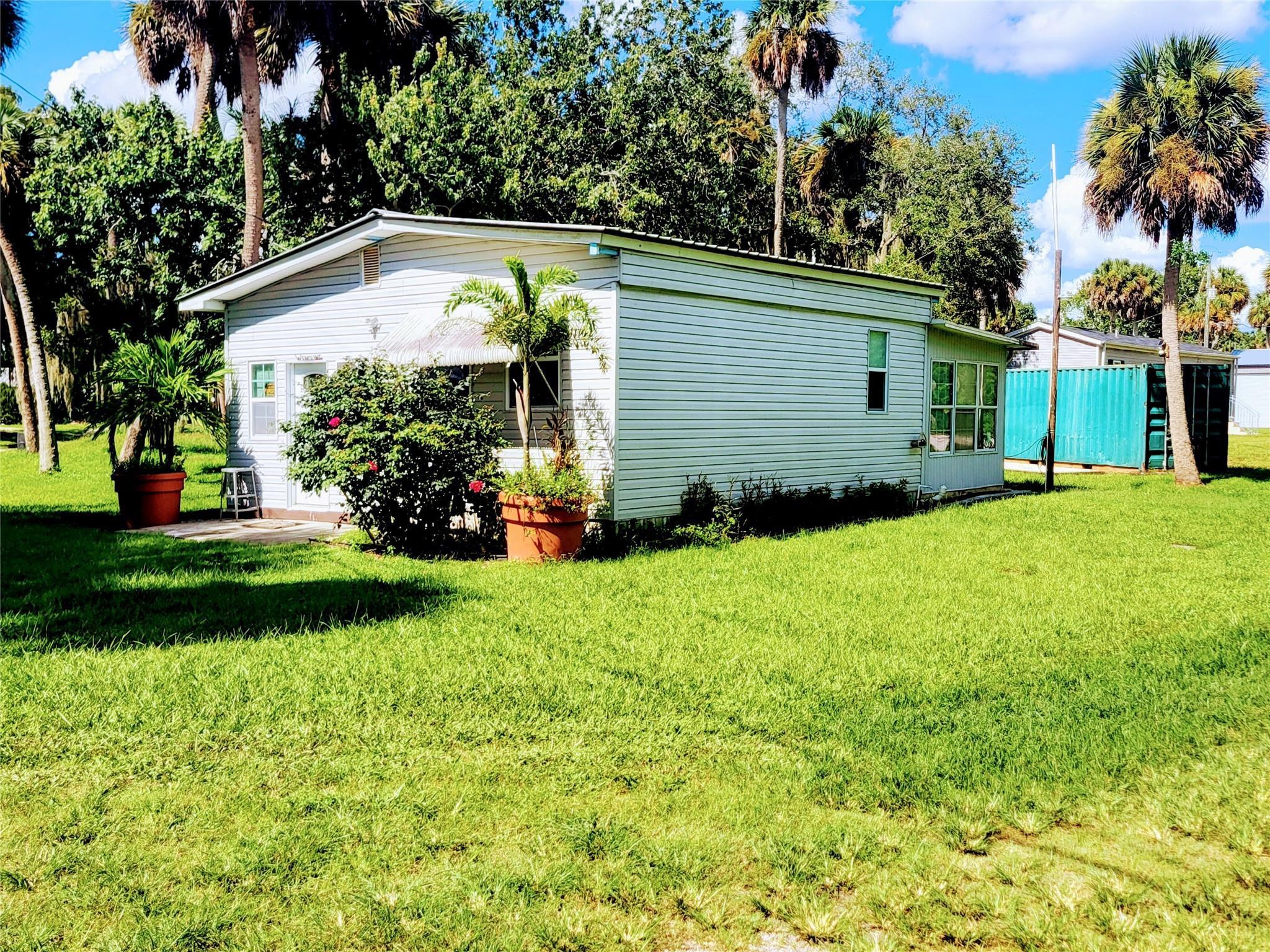 1048 Arvin Lane, Moore Haven, FL 33471, Moore Haven - Photo 2