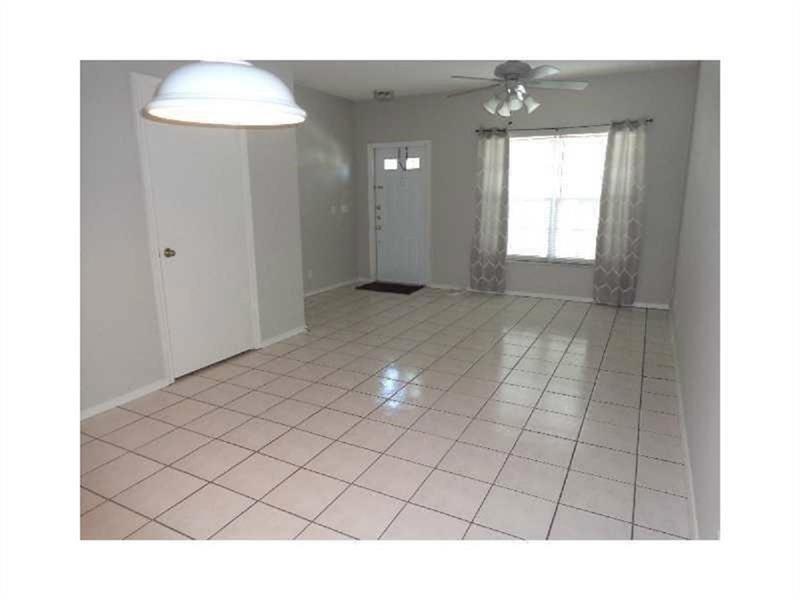 51 Whitehead Circle 51, Weston, FL 33326, Weston - Photo 3