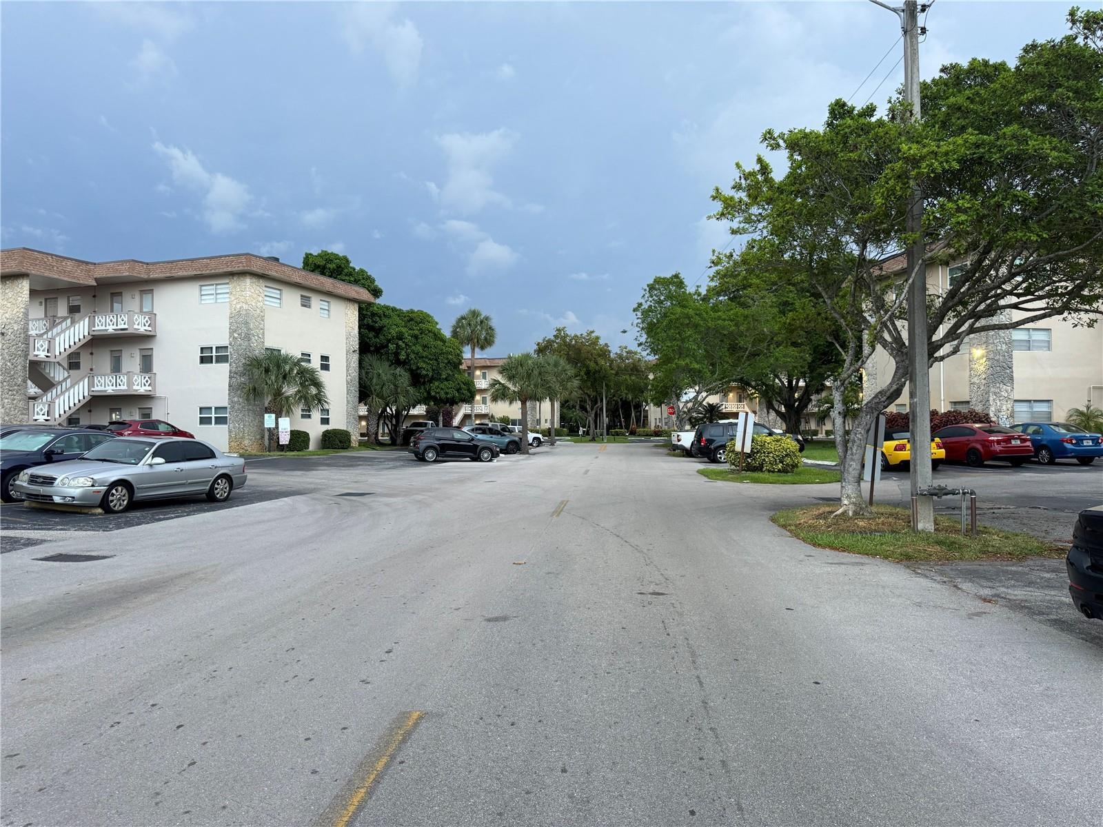 5111 W Oakland Park Boulevard 307, Lauderdale Lakes, FL 33313, Lauderdale Lakes - Photo 3